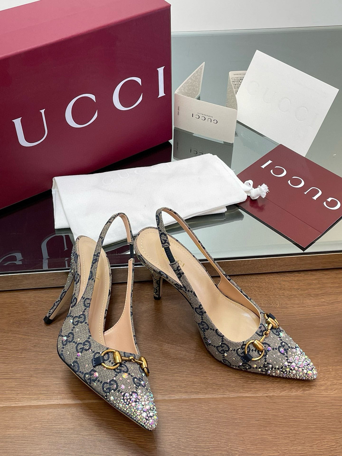 GG HEELS