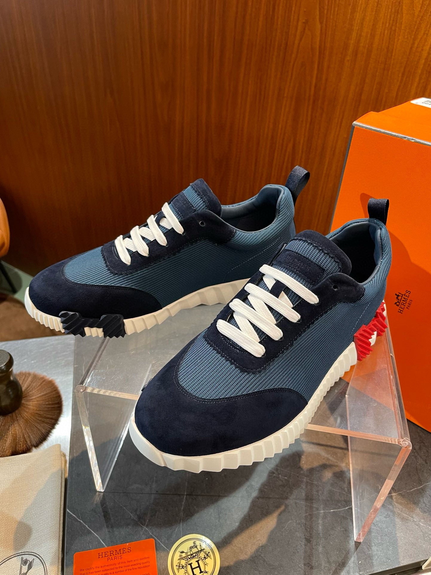 HERM BOUNCING SNEAKERS