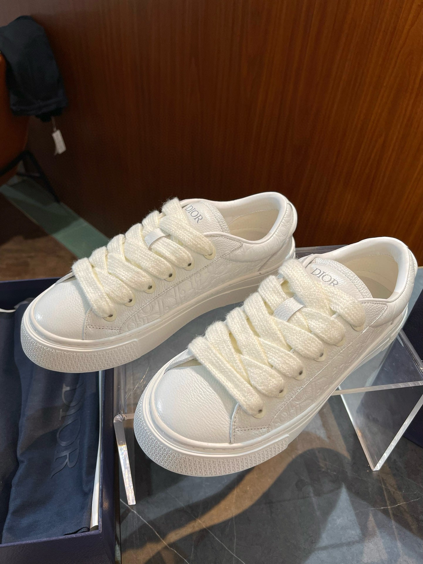 CD B33 SNEAKER