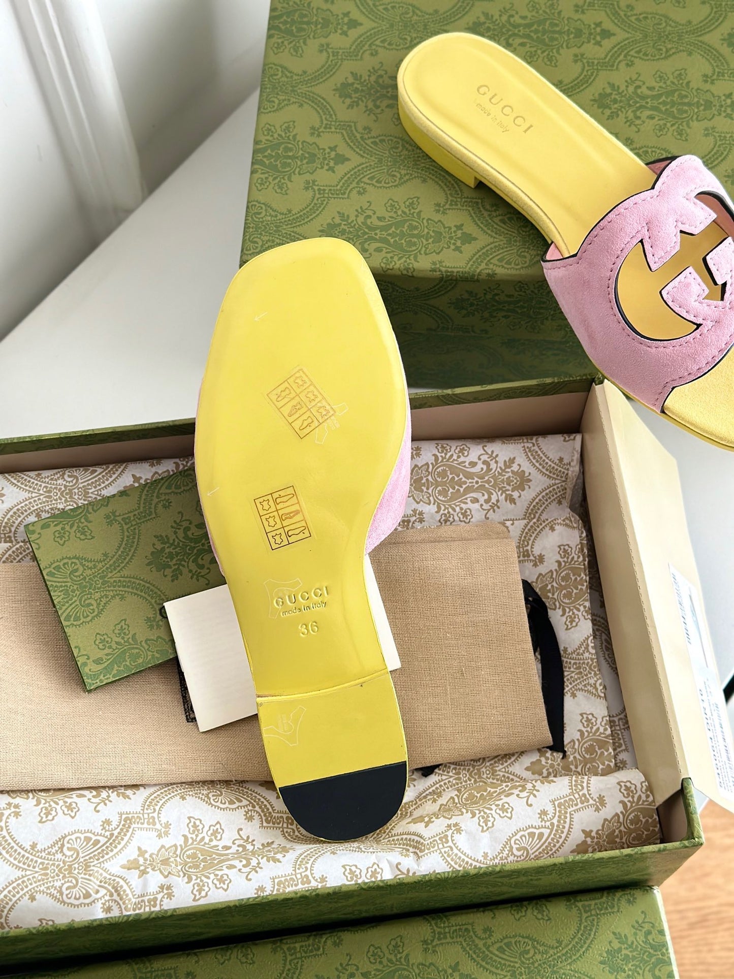GG CUT OUT SANDALS