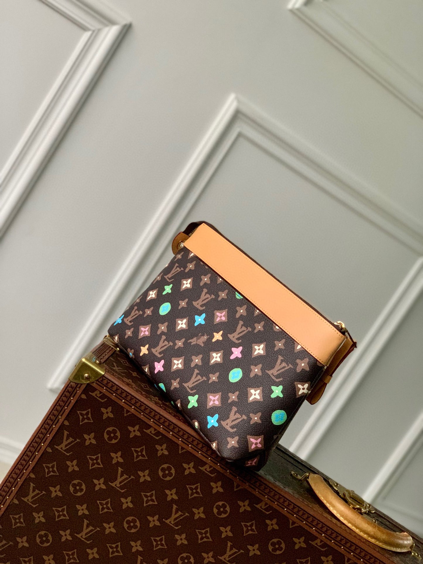 LOU POCHETTE VOYAGE SOUPLE POUCH