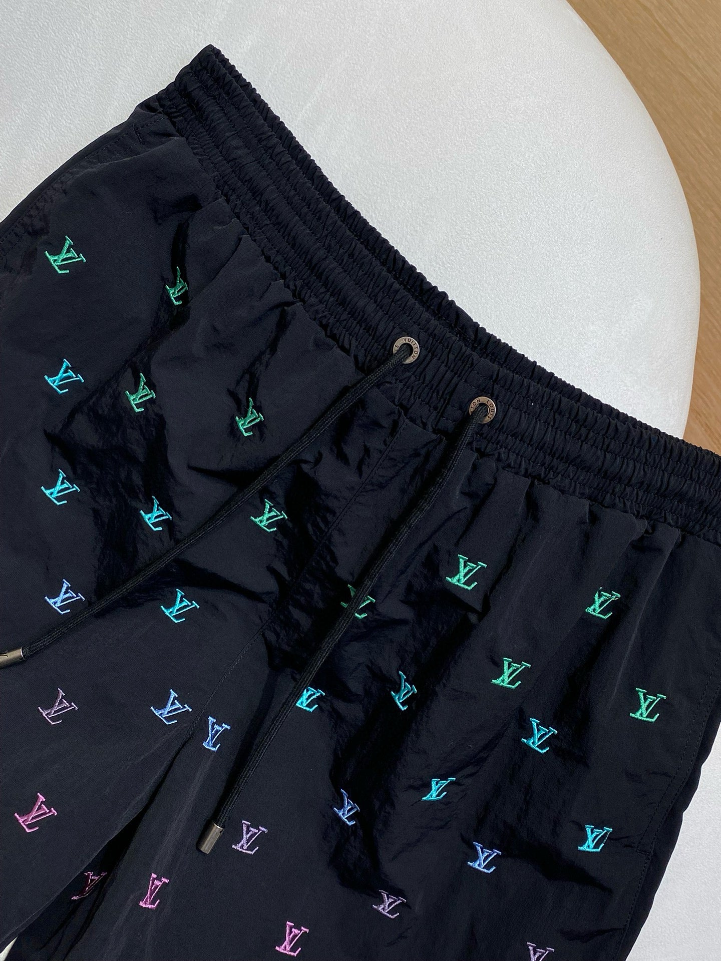 LOU SHORTS