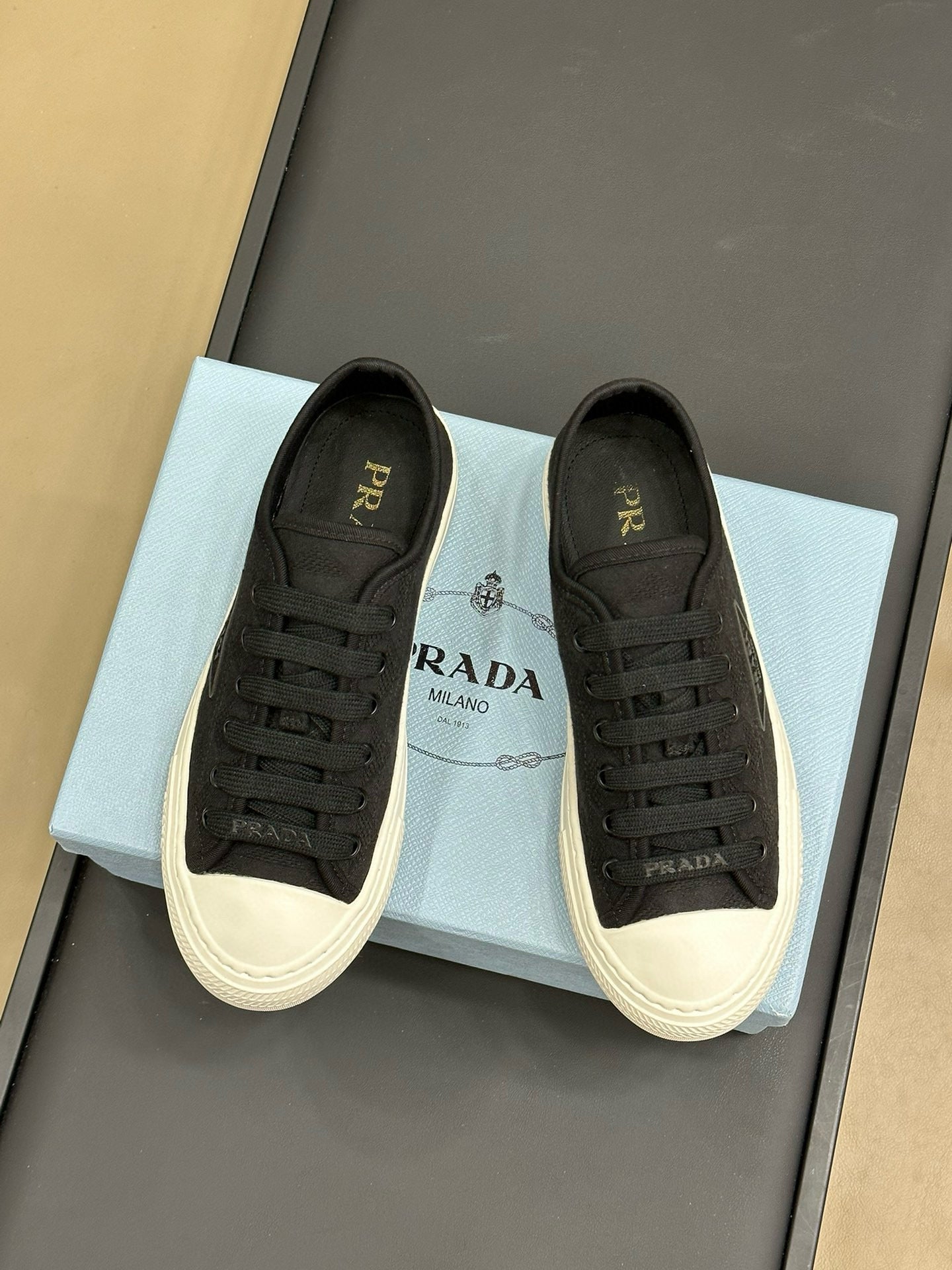 PD SNEAKERS