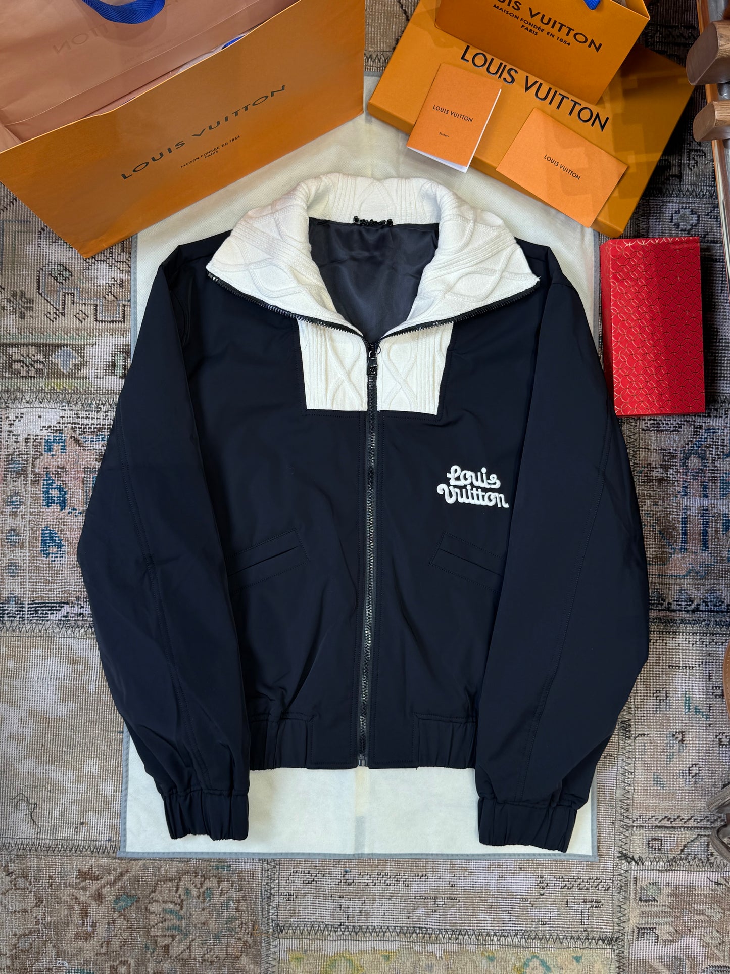 LOU JACKET