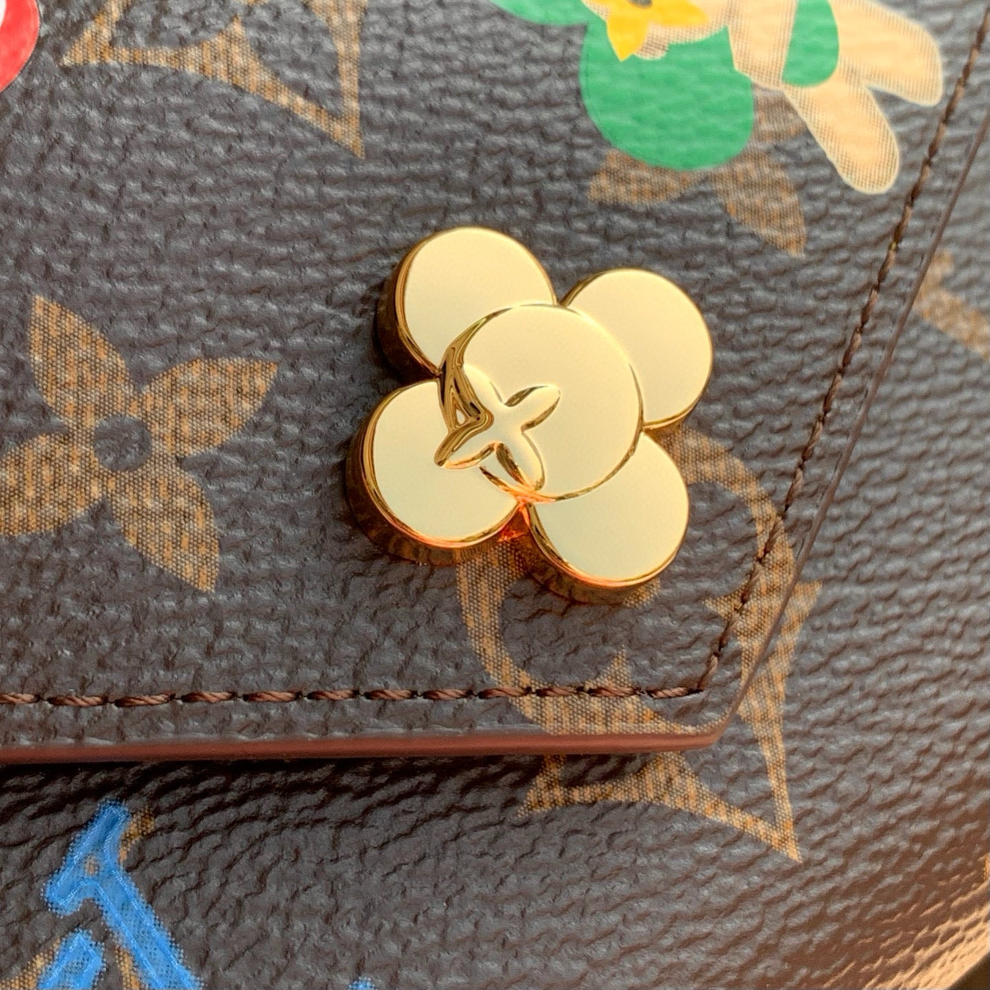 LOU VICTORINE WALLET