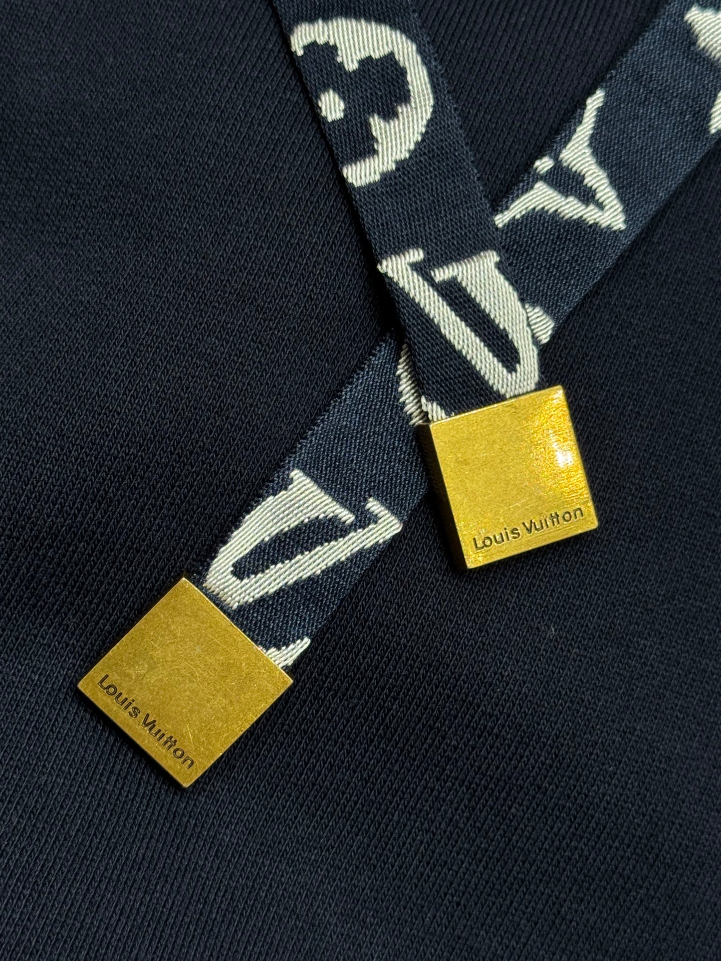 LOU HOODIE