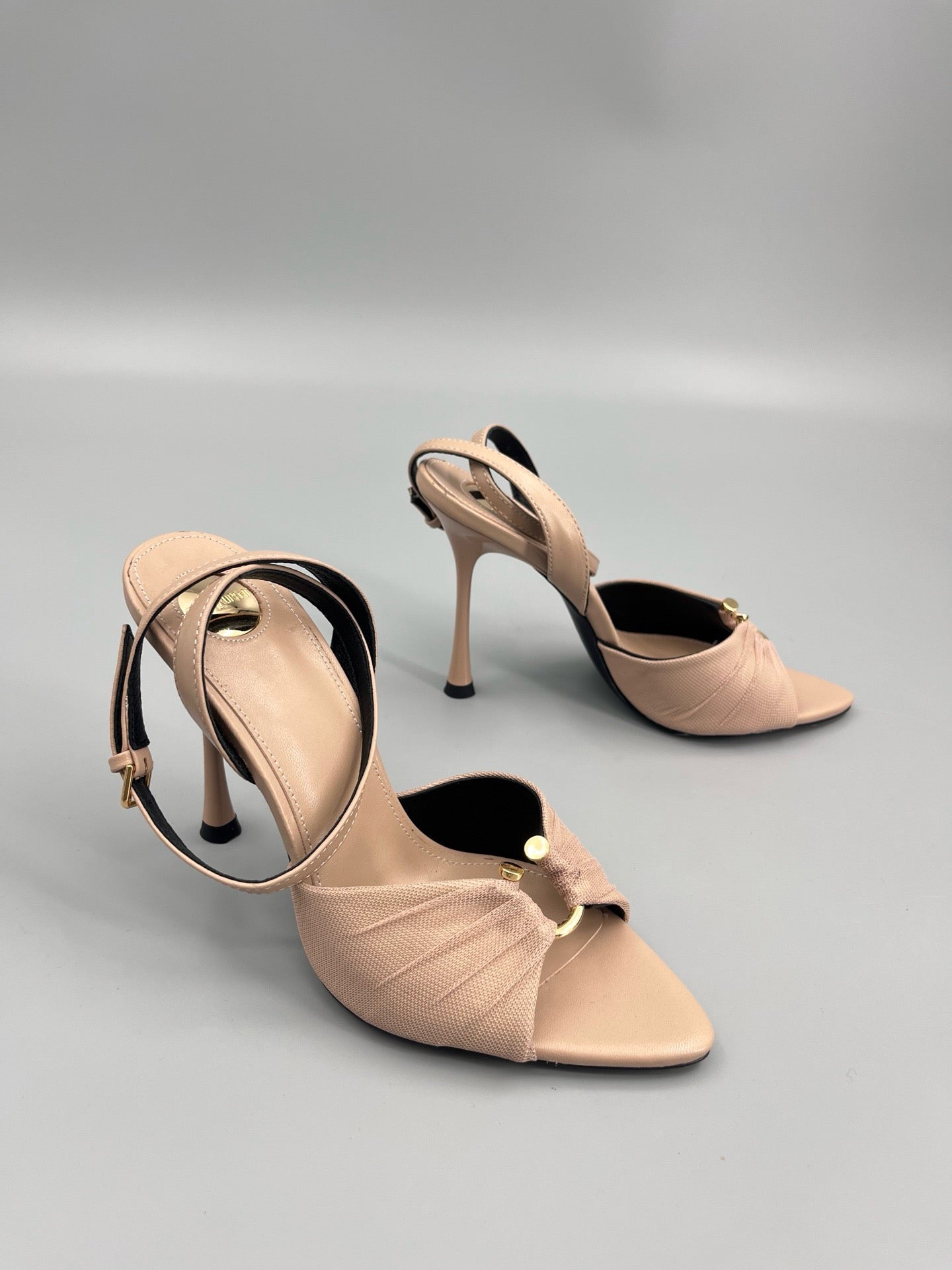 SL HEELS