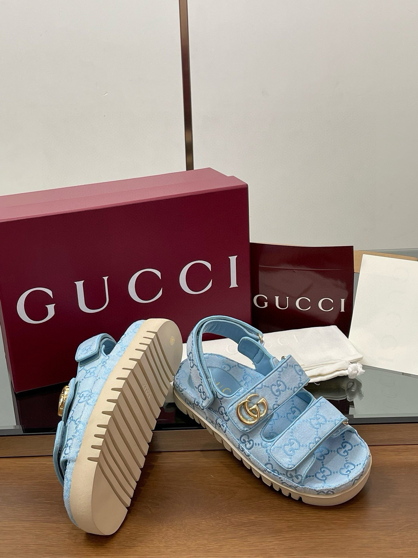 GG SANDALS