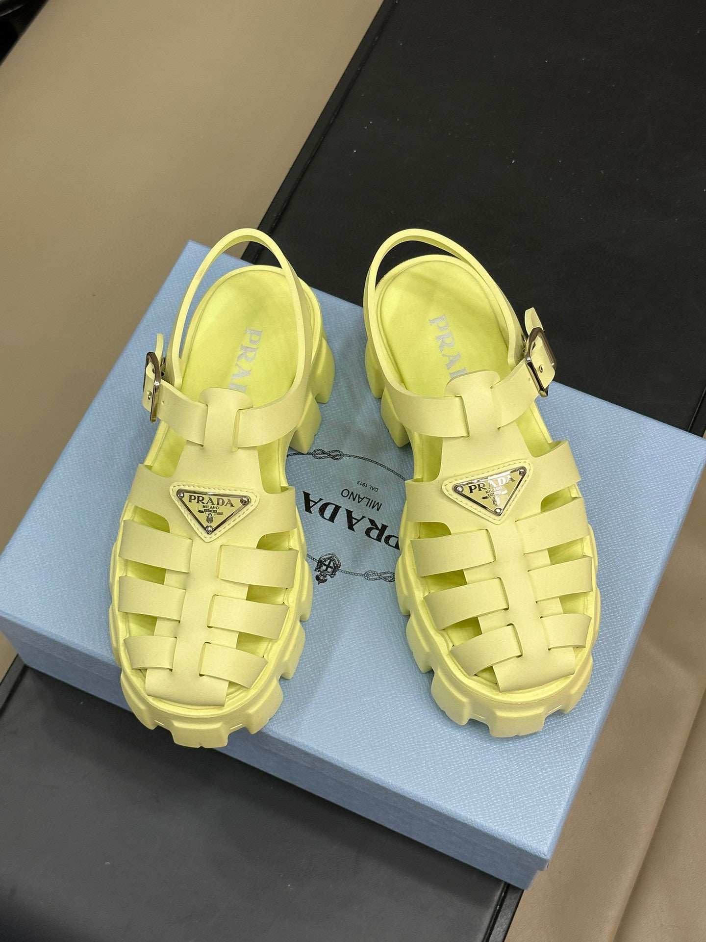 PD SANDALS