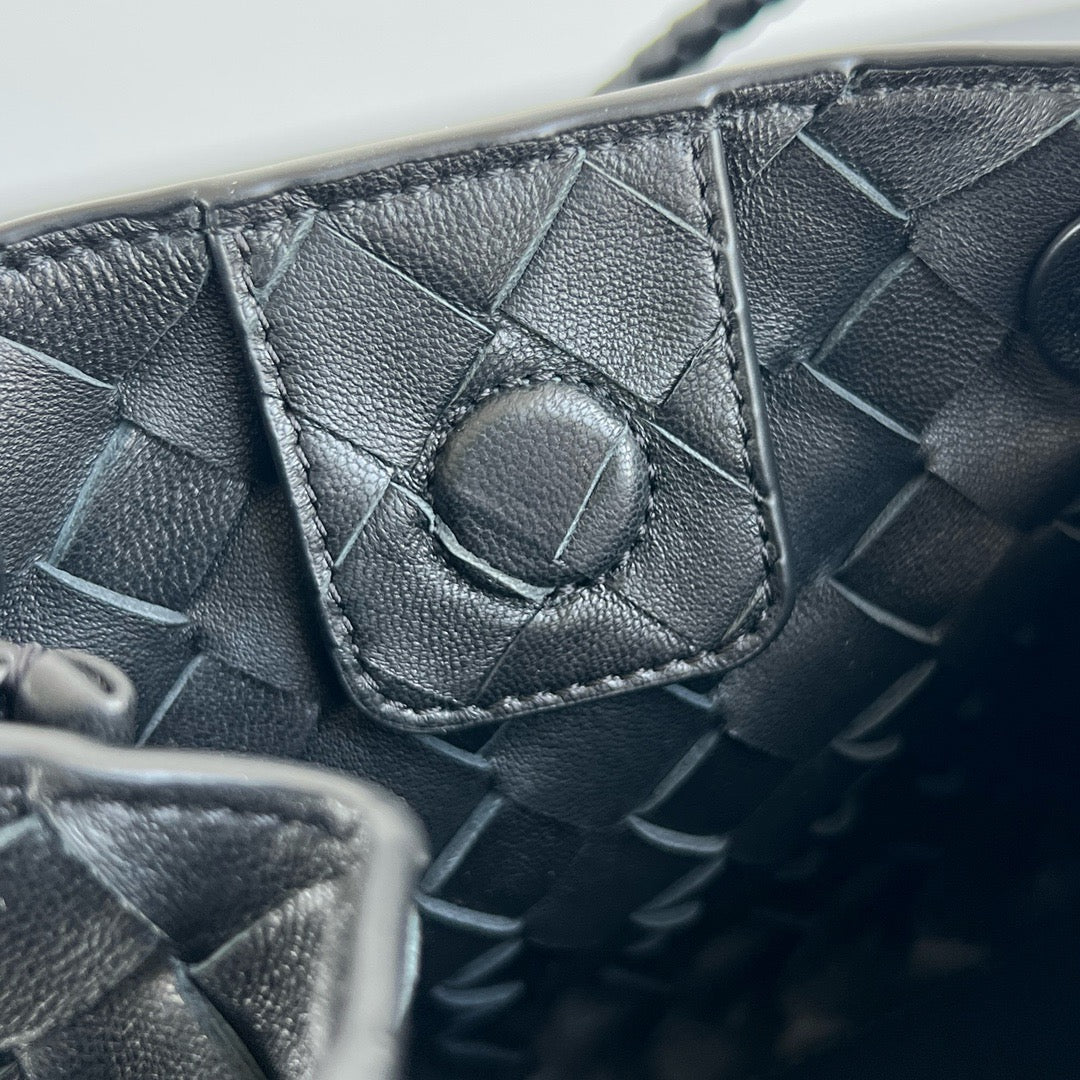 BOTT SMALL PARACHUTE CHAIN BAG