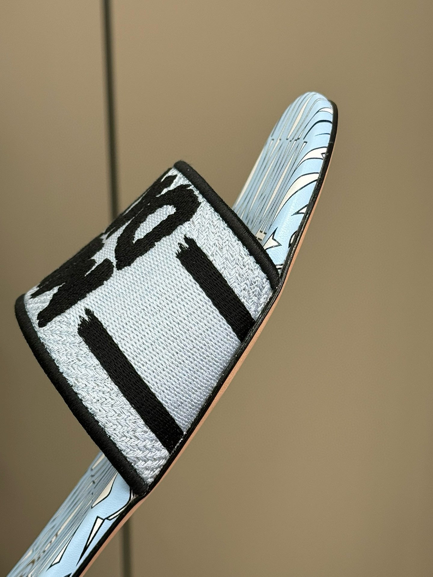 CD DWAY SLIDES