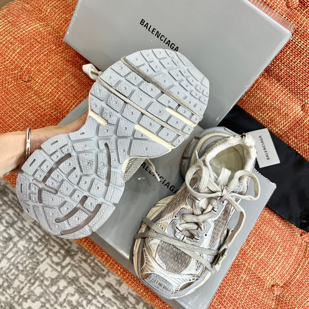 BAL 3XL TRAINERS