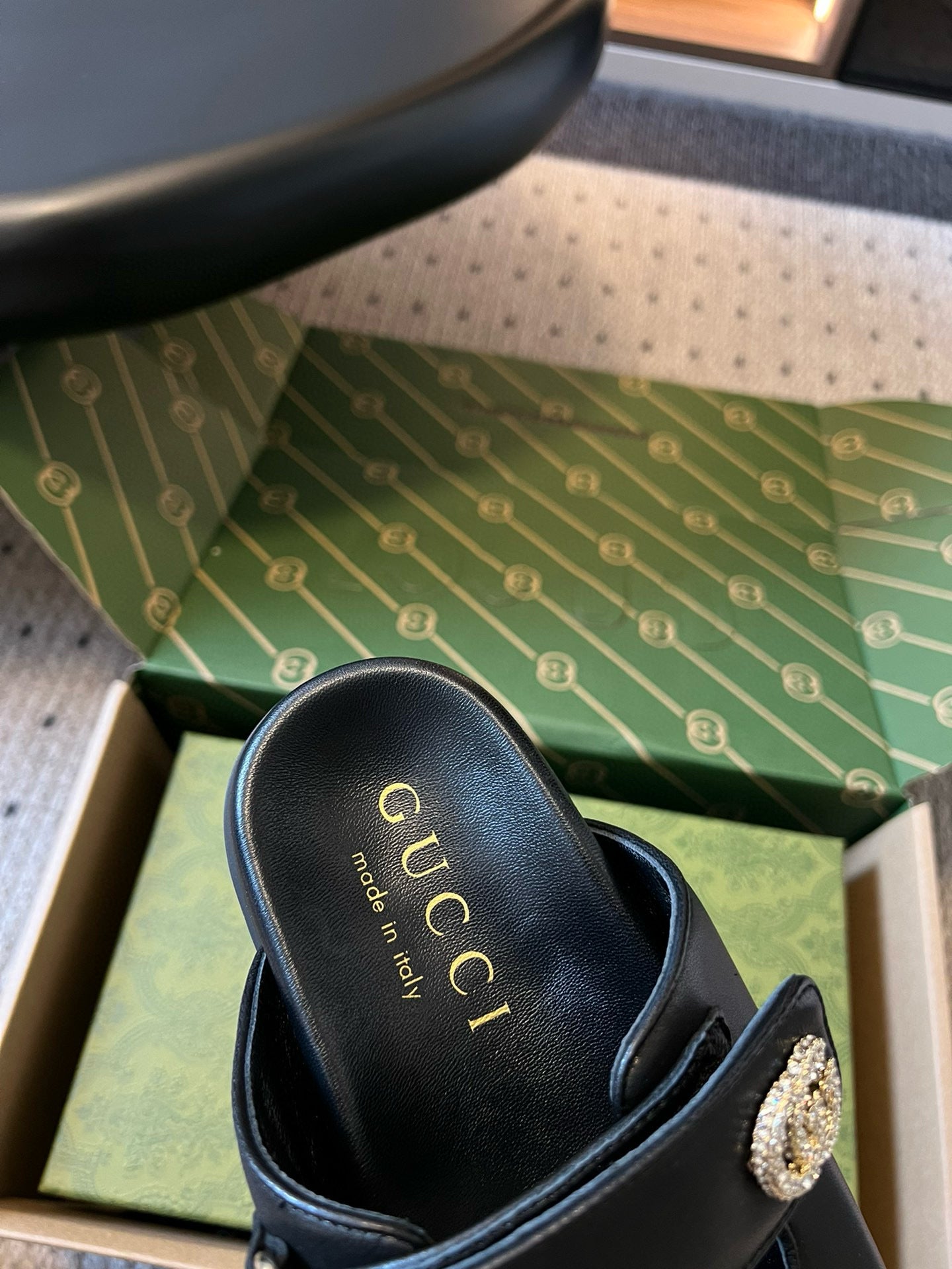 GG SANDALS