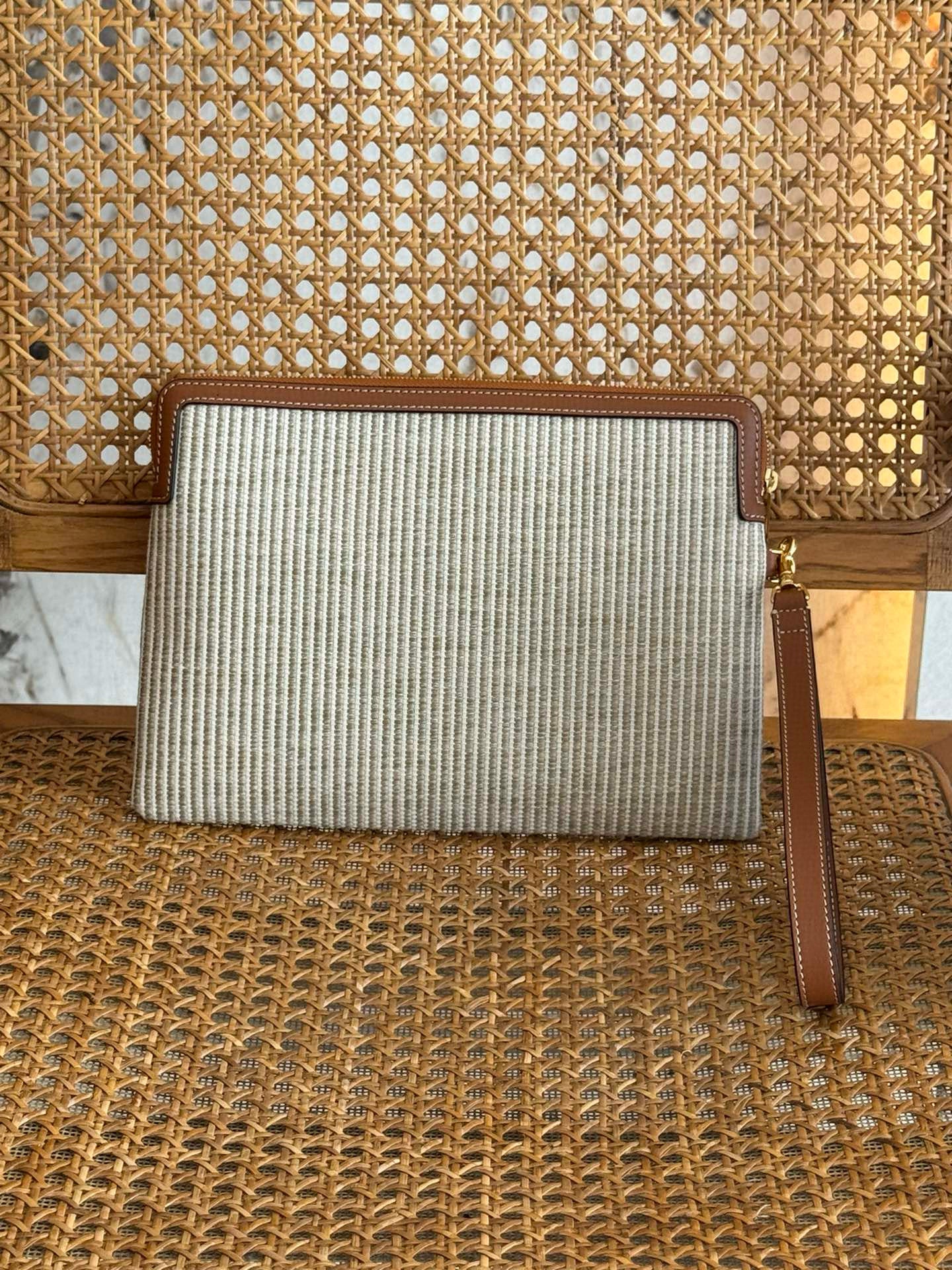 CEL SMALL POUCH WITH STRAP