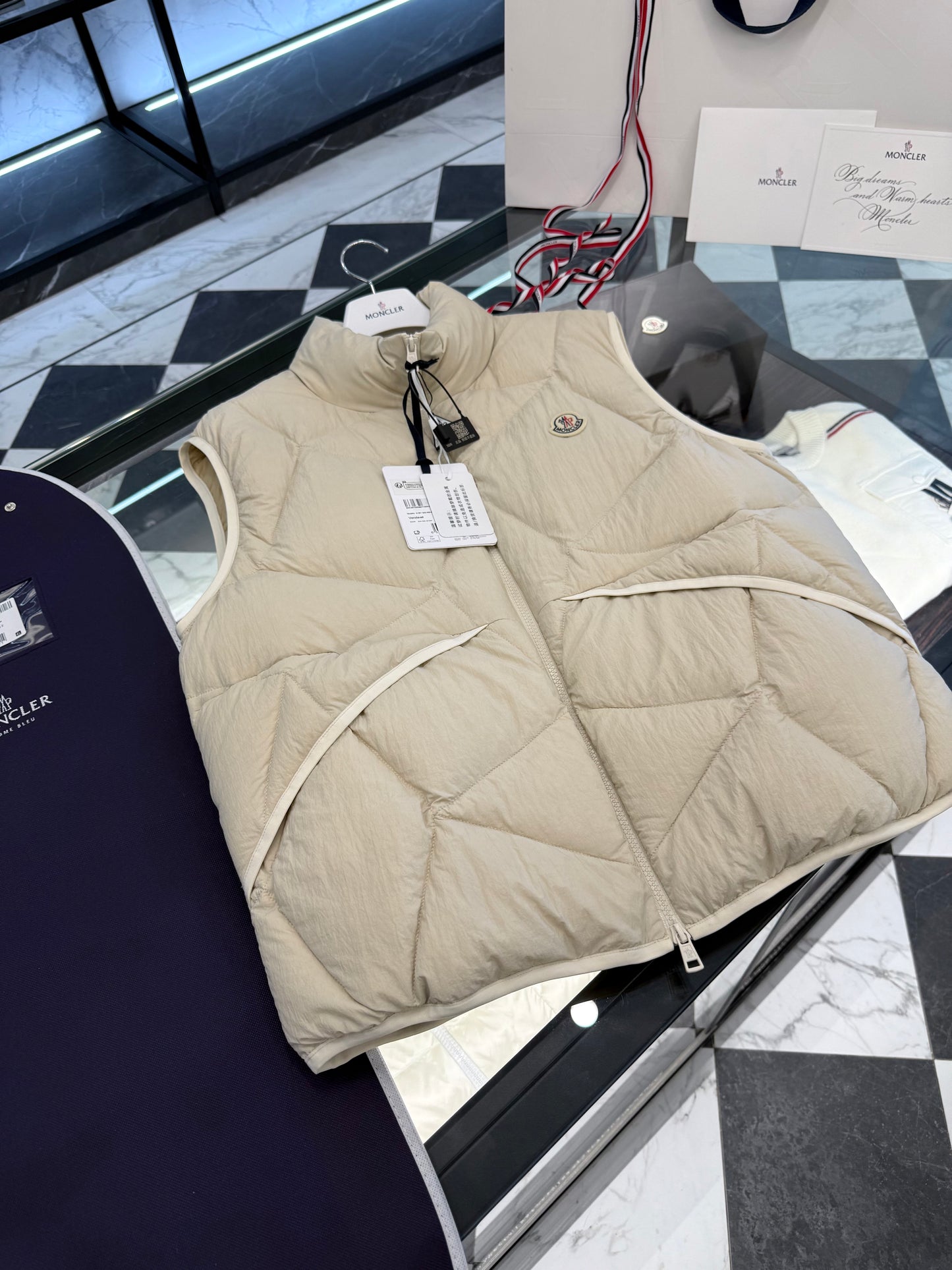 MONC VENDAVEL VEST