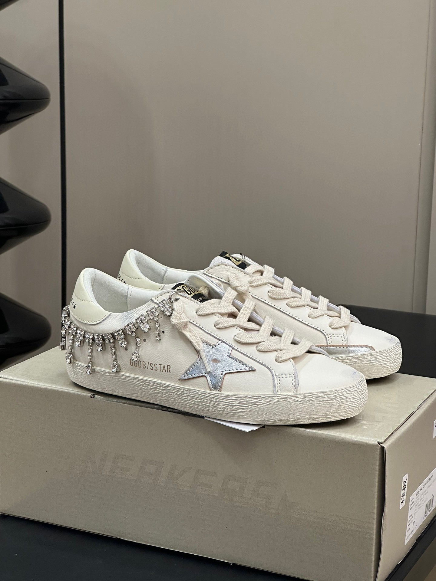 GOLDEN G TRAINERS