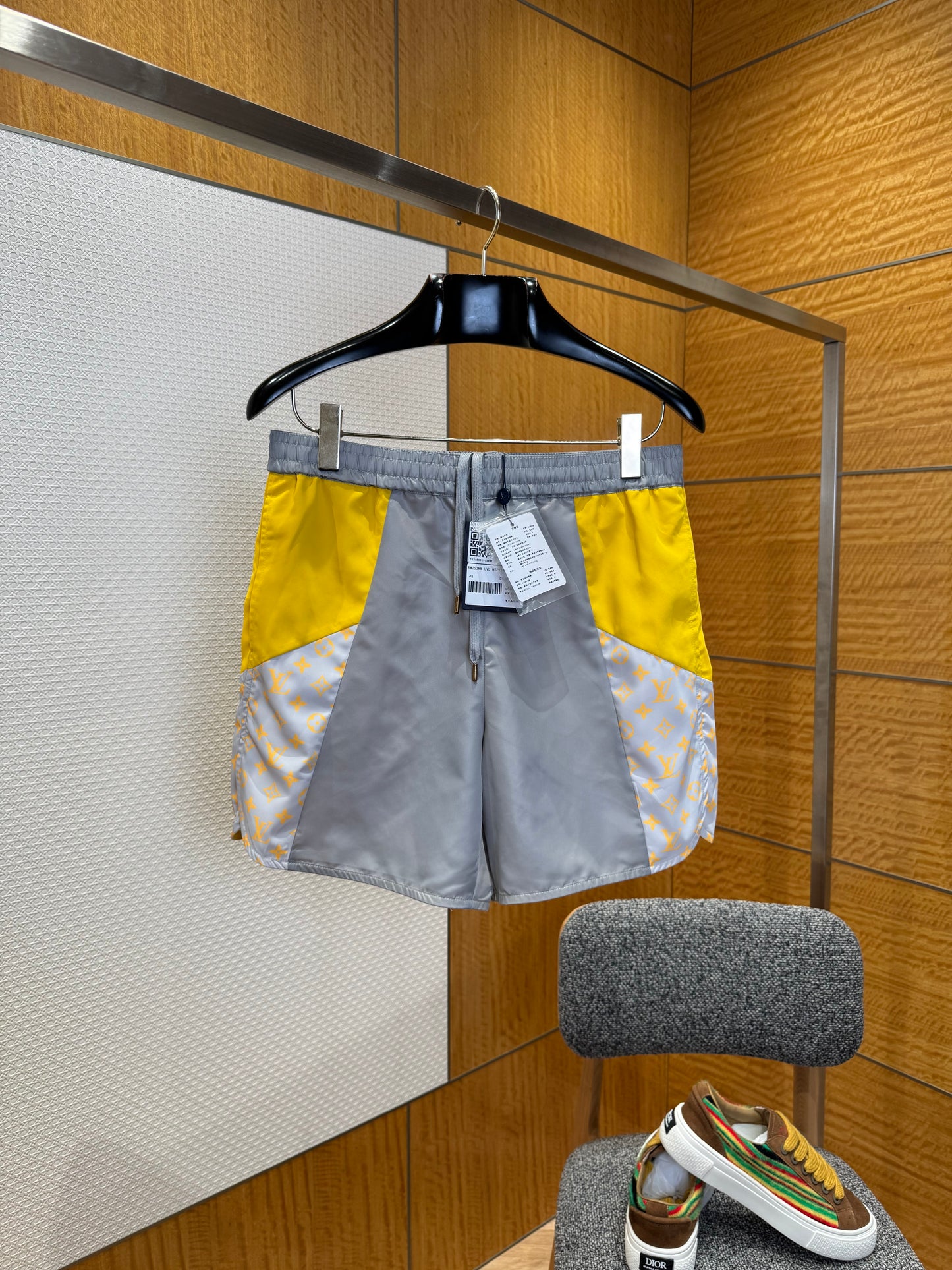 LOU SHORTS