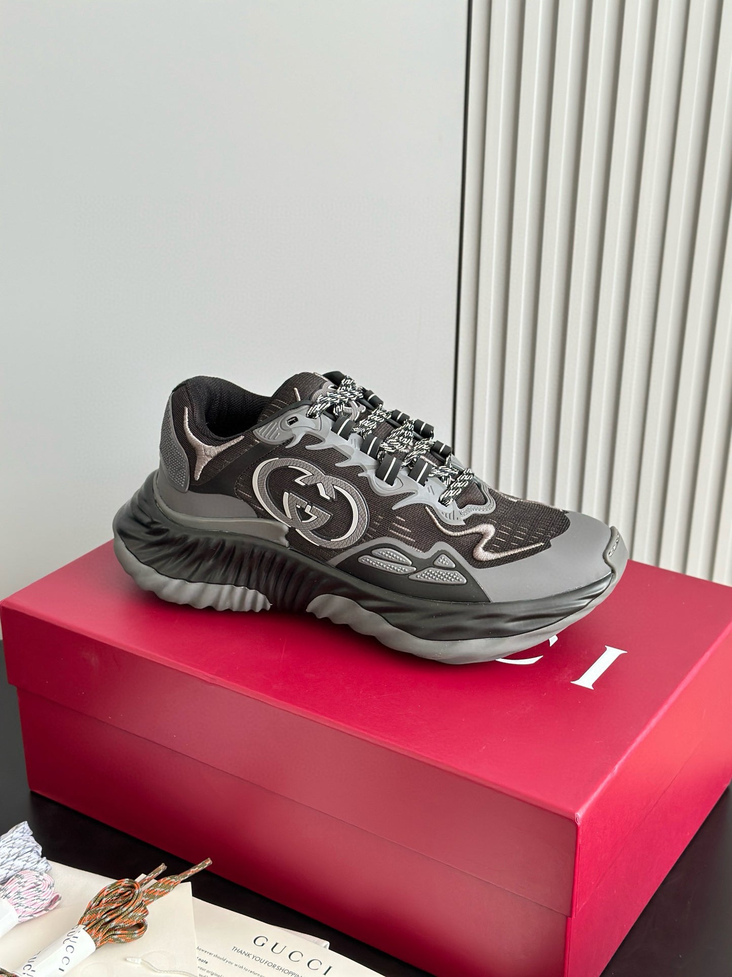 GG RIPPLE TRAINERS