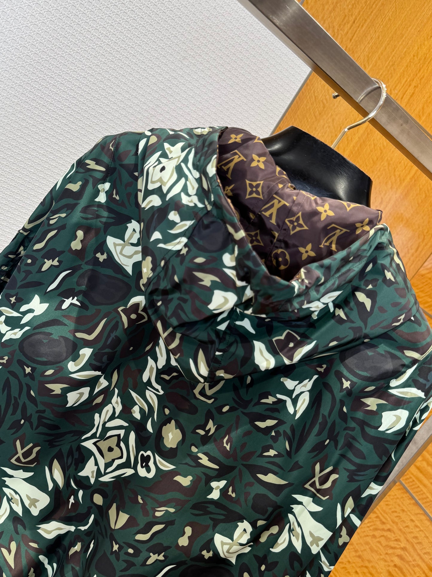 LOU JACKET