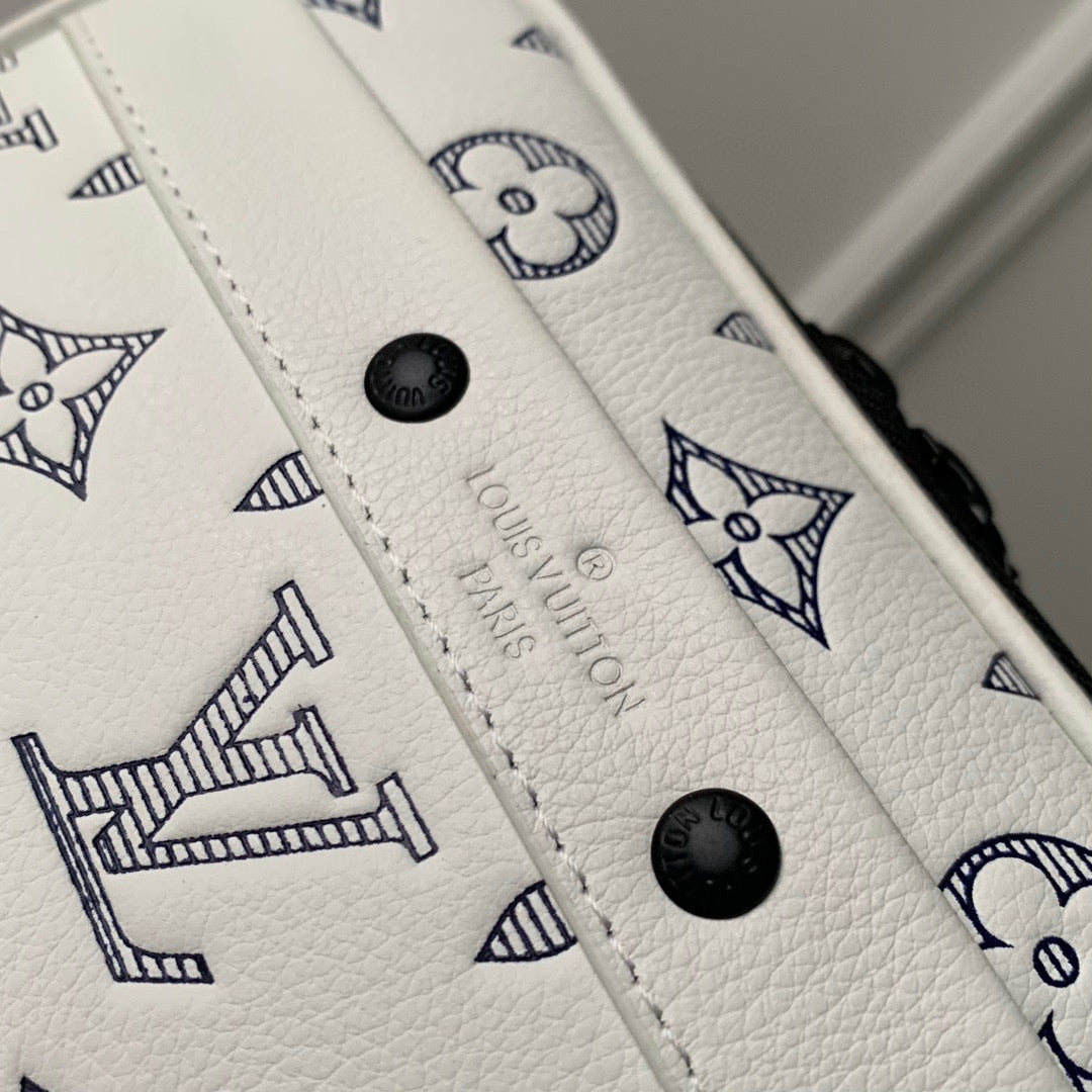 LOU ALPHA WEARABLE WALLET