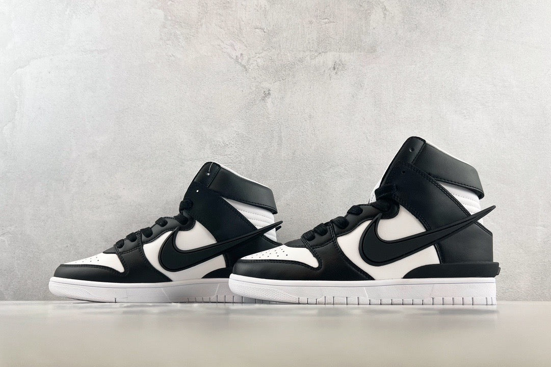 DUNK HIGH