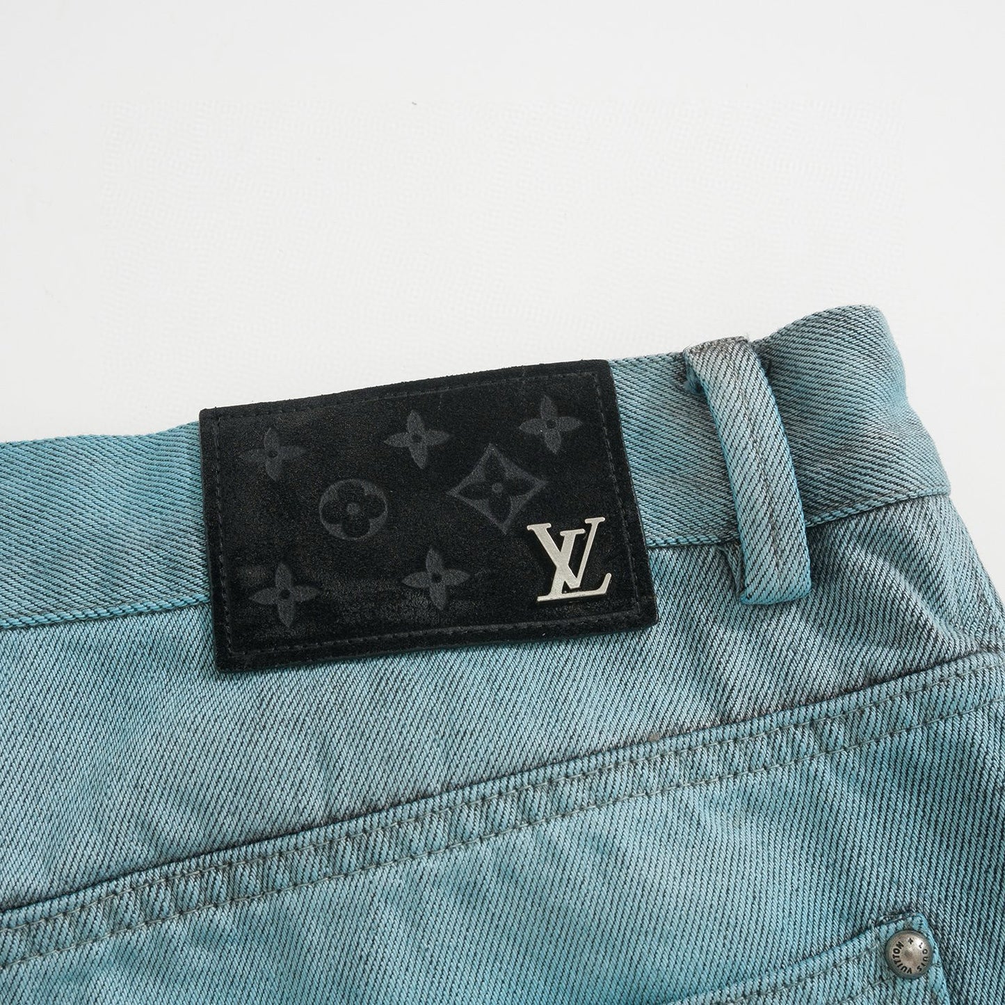 LOU JEANS