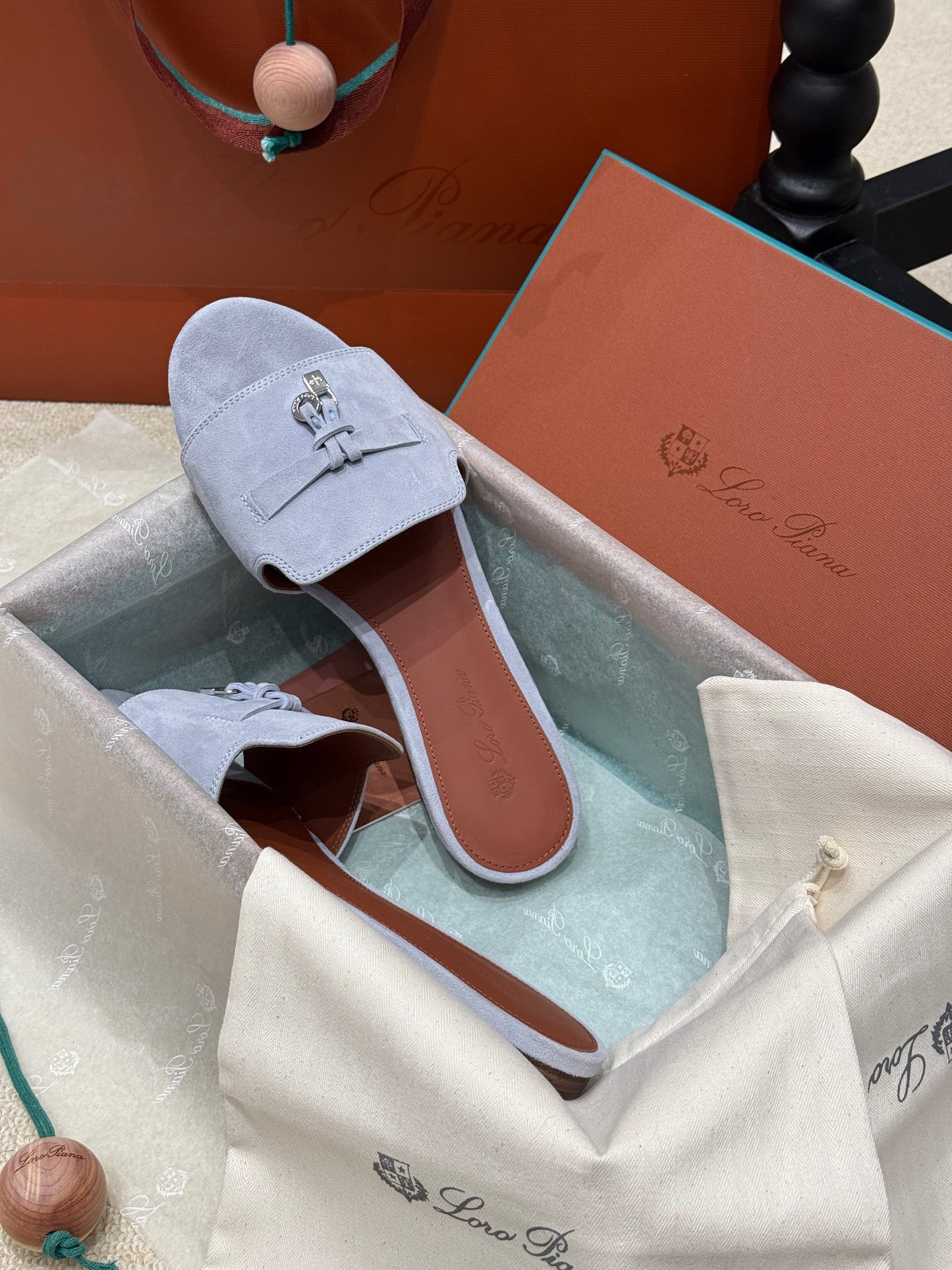 LORO P SUMMER CHARM SLIPPER