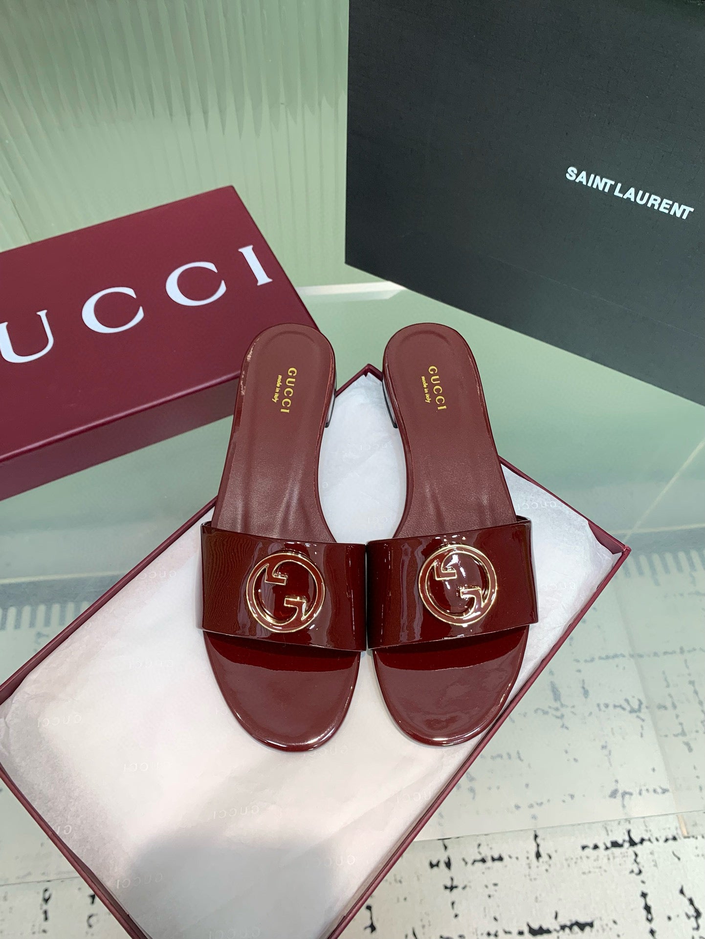 GG SANDALS