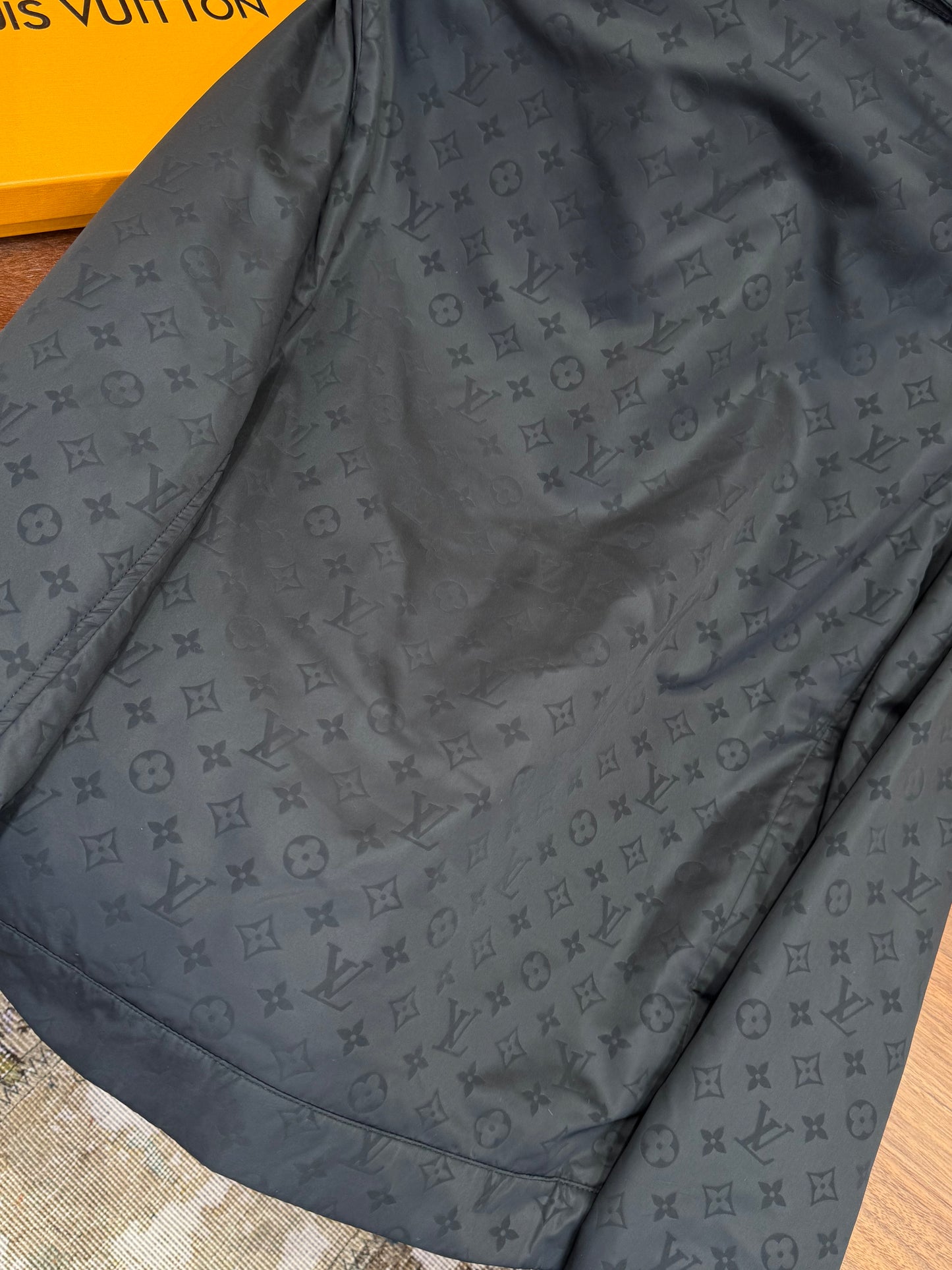 LOU JACKET
