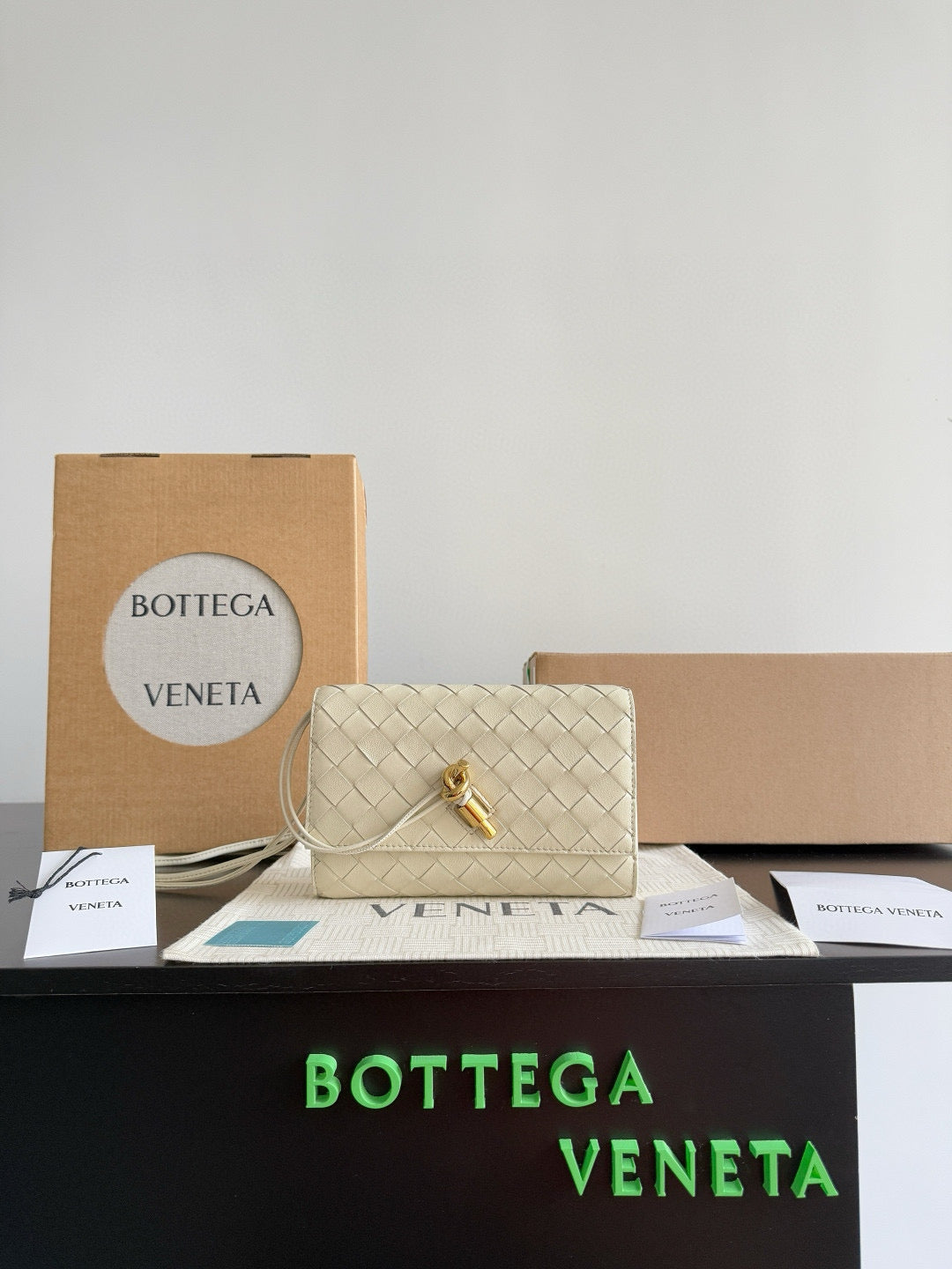 BOTT V ANDIAMO POUCH