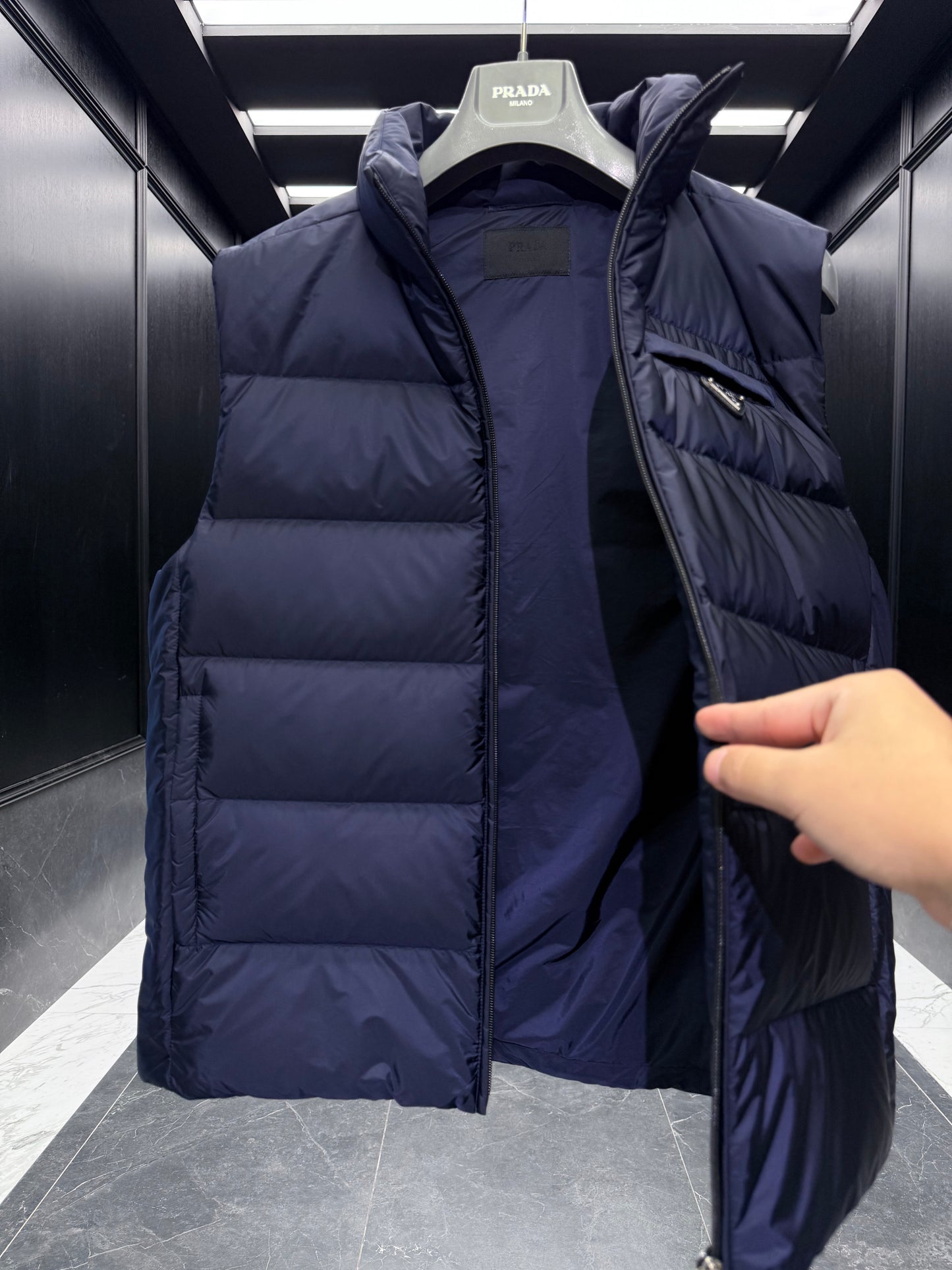 PD VEST