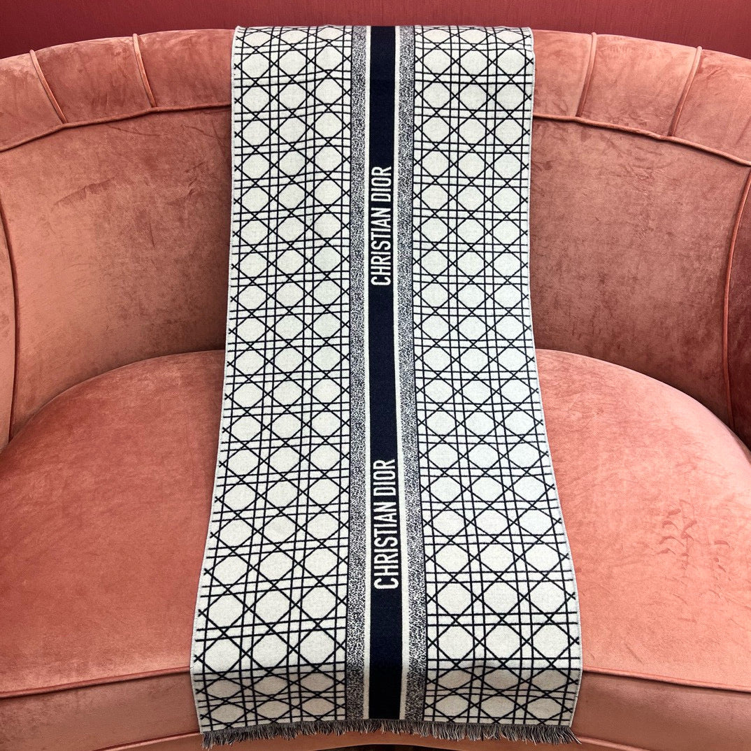 CD SCARF