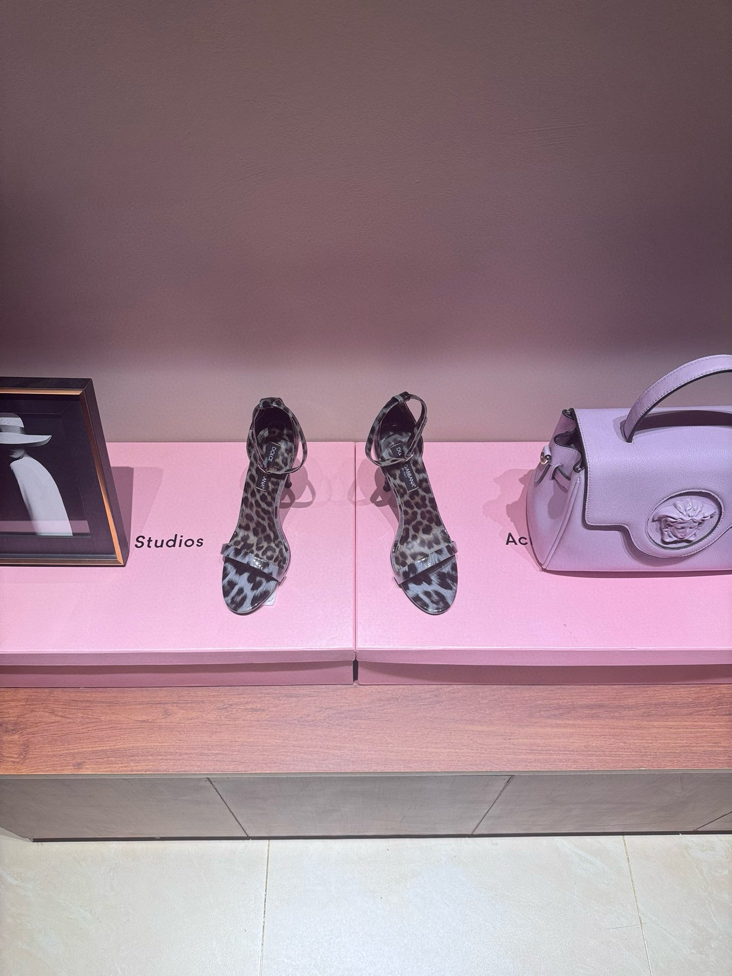 D&G HEELS