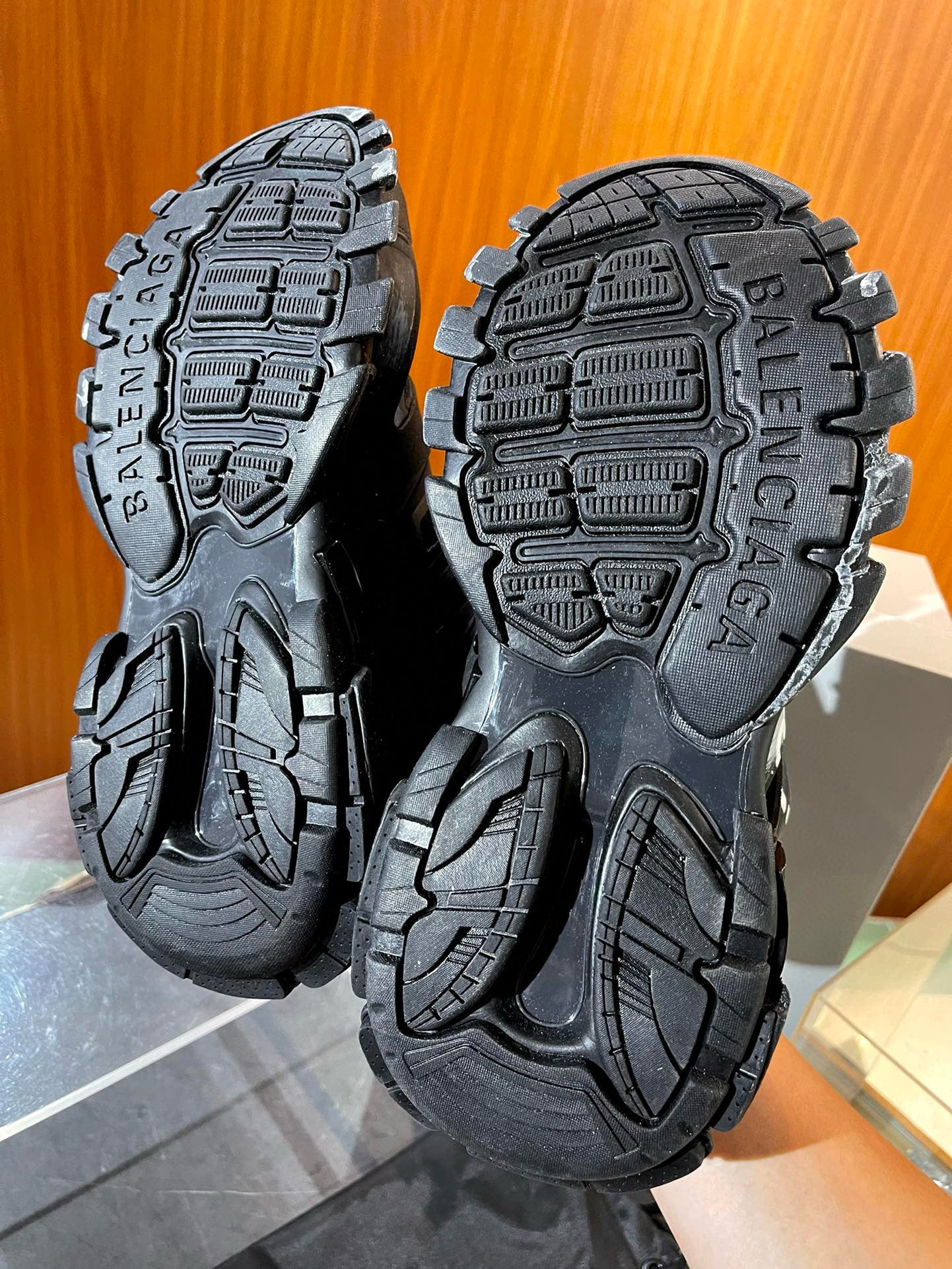 BAL TRACK SNEAKERS