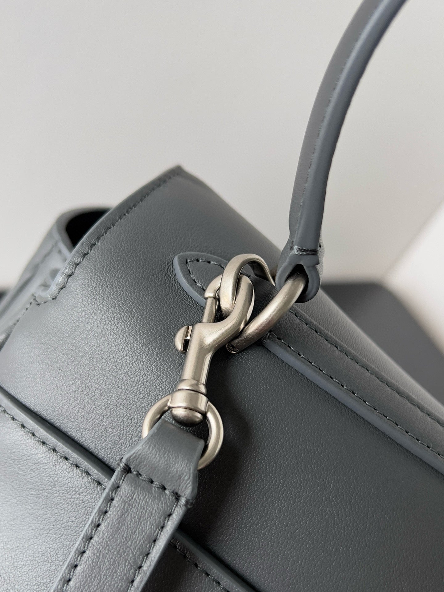 BAL MEDIUM RODEO BAG