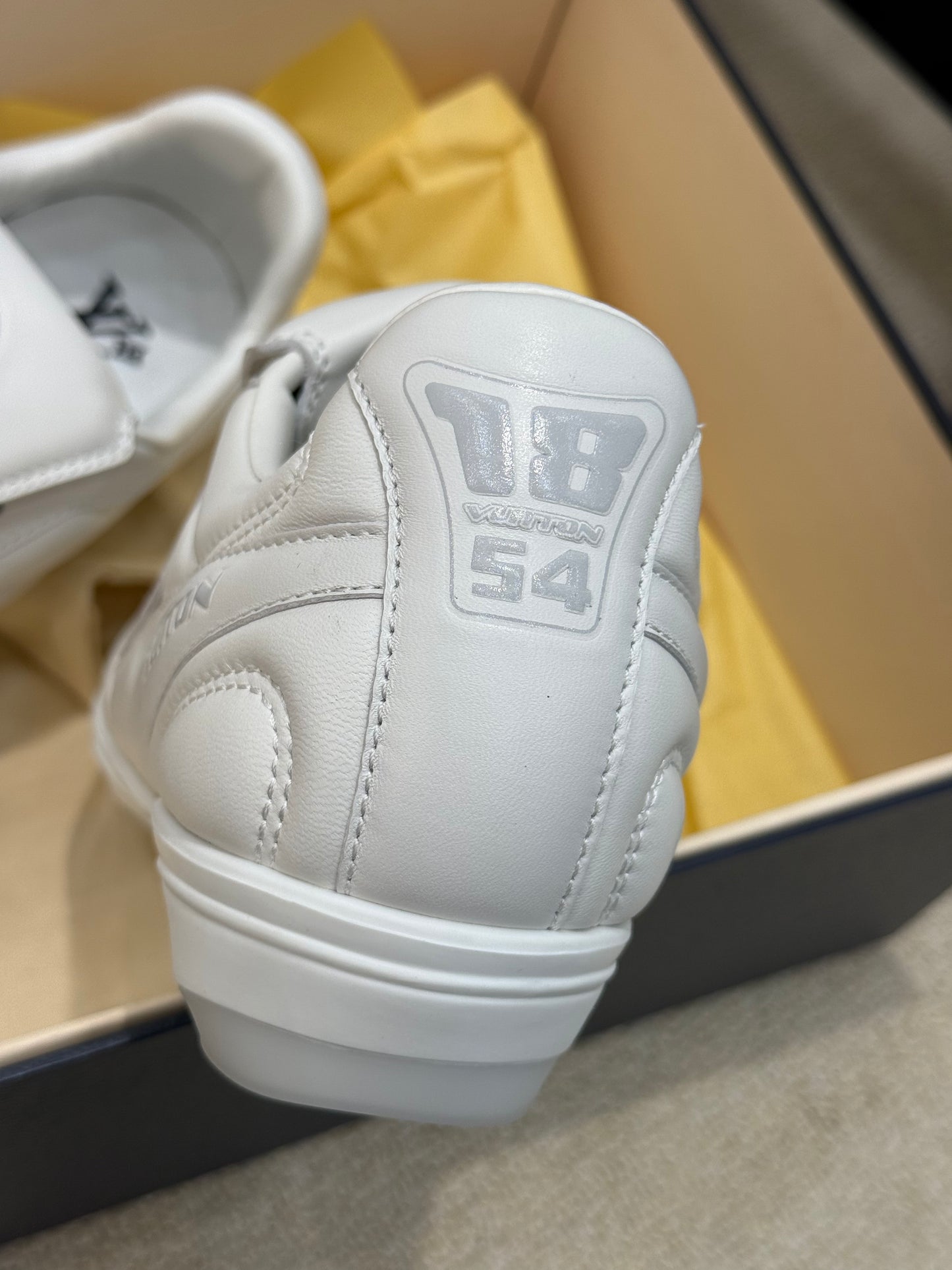 LOU FOOTPRINT SNEAKER