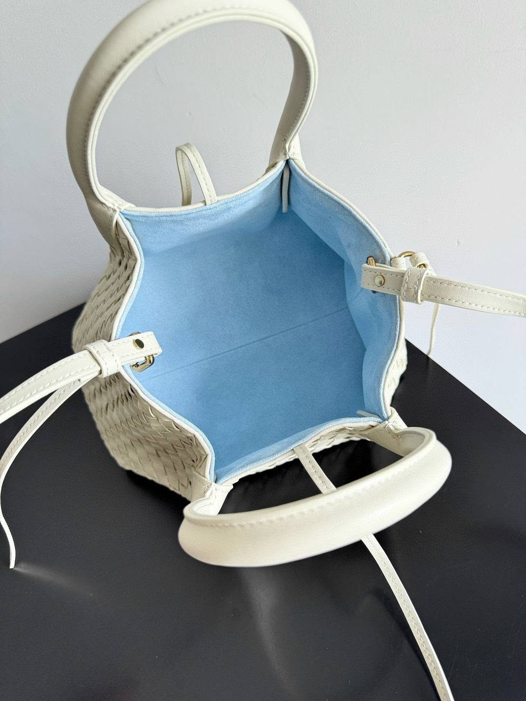 BOTT V SMALL PINACOTECA BAG
