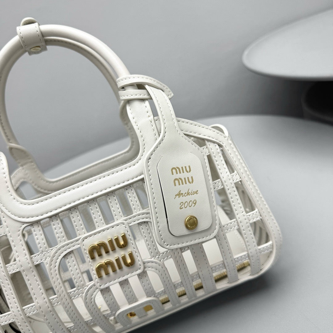 MIU M LEATHER BASKET BAG