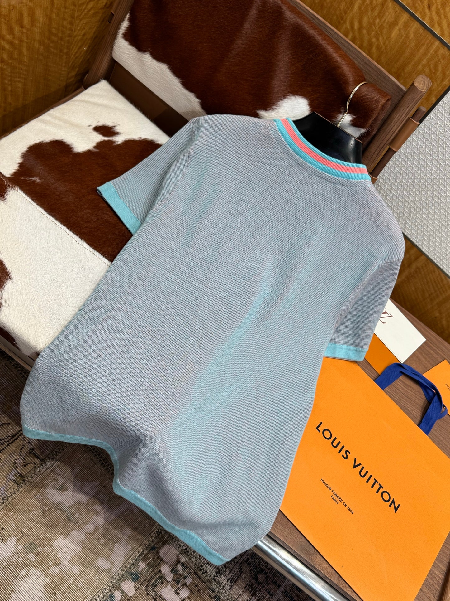 LOU T-SHIRT