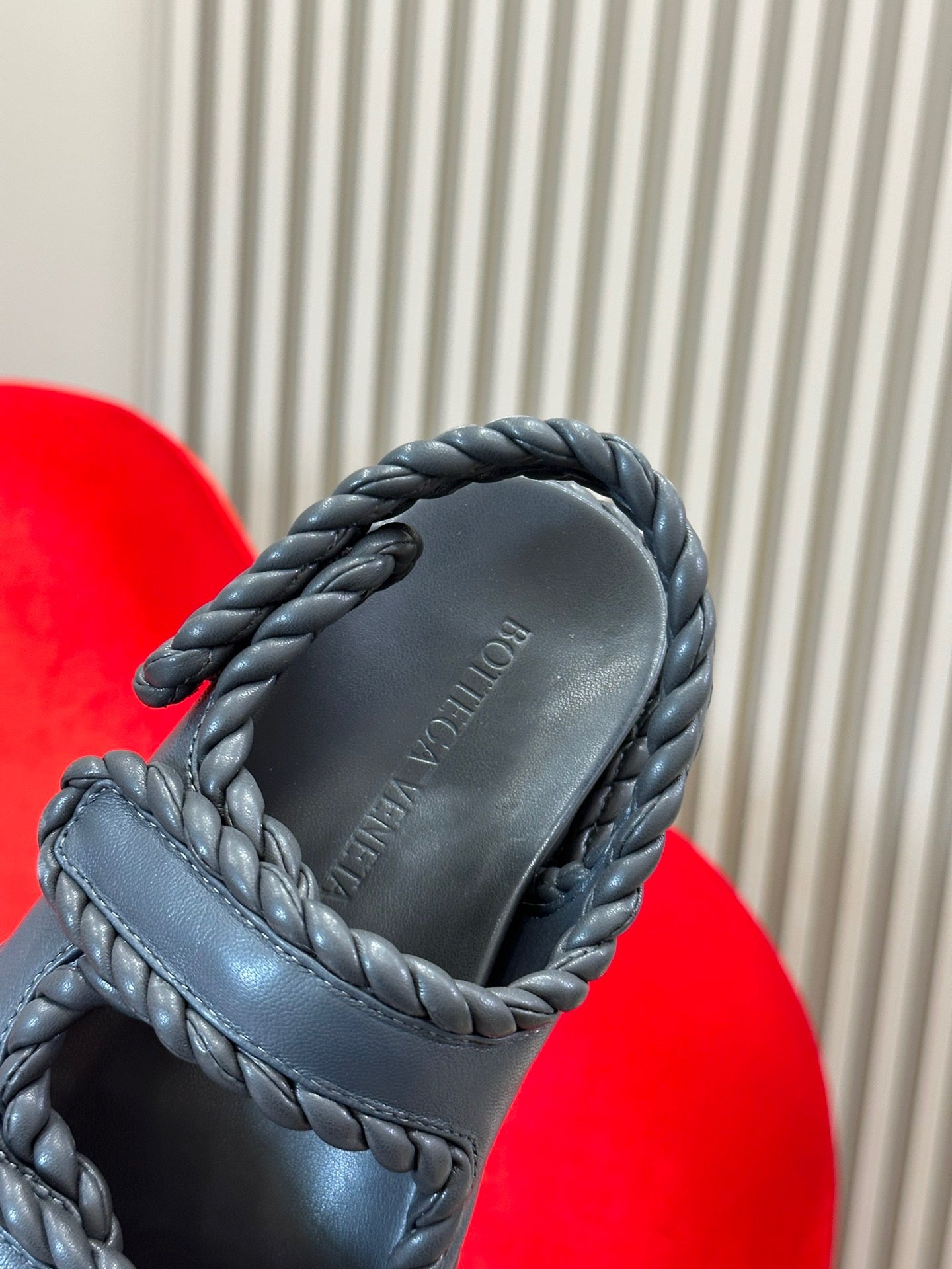 BV SANDALS