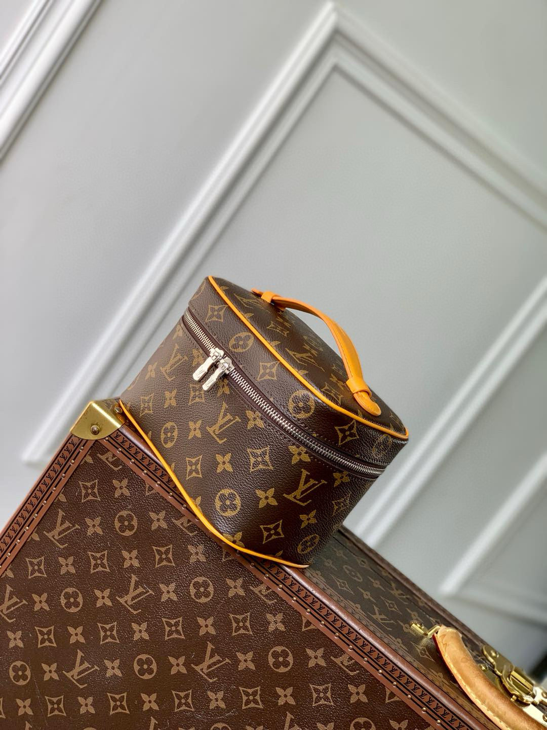 LOU NICE NANO BAG
