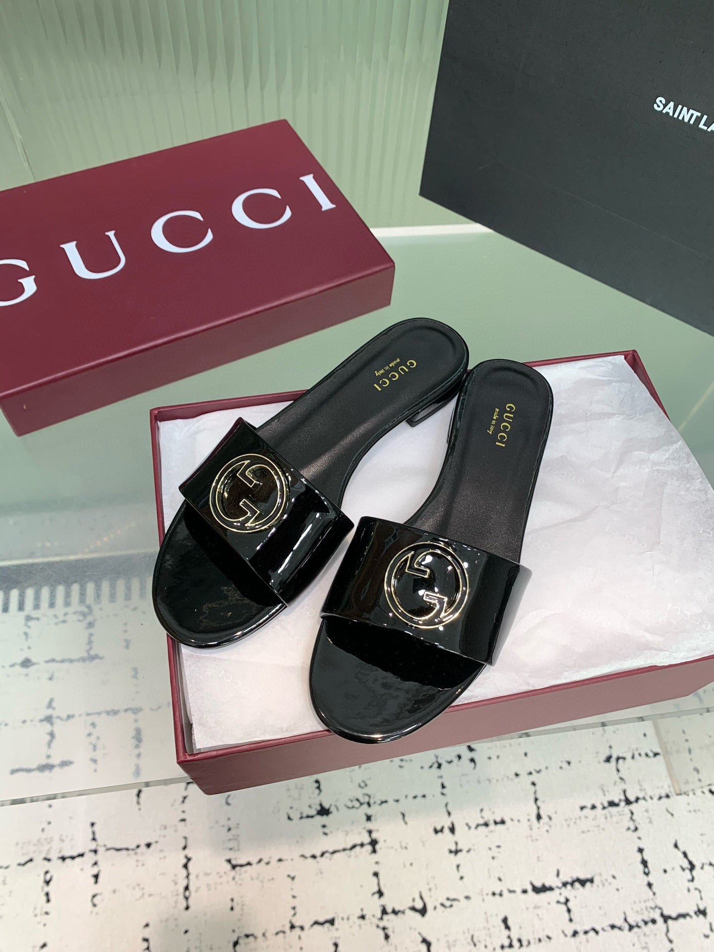 GG SANDALS