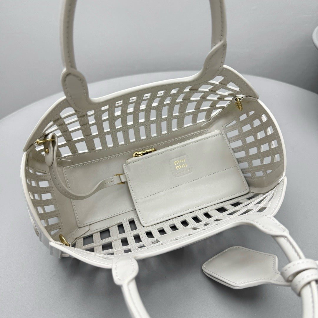 MIU M LEATHER BASKET BAG