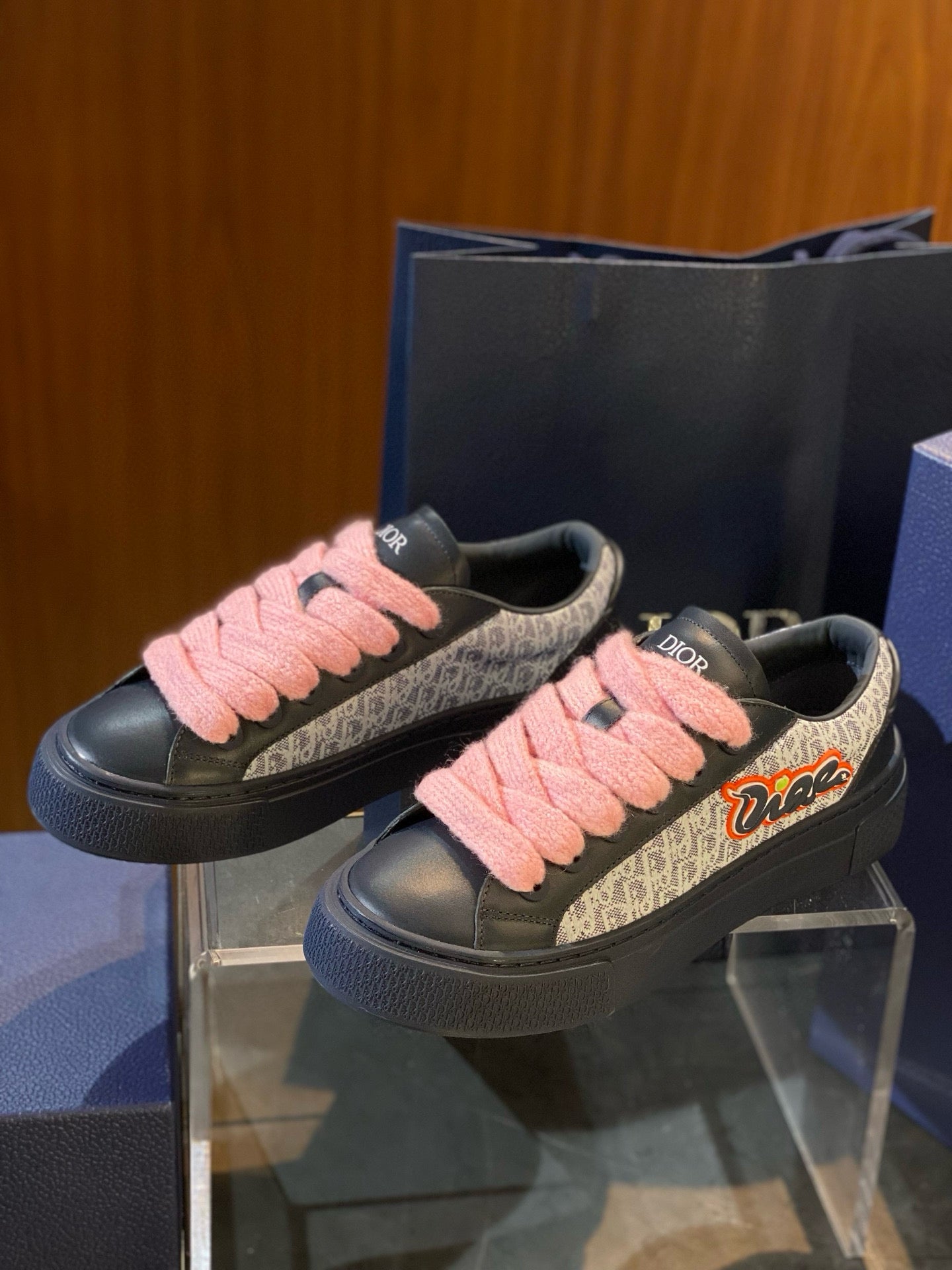 CD B33 SNEAKER