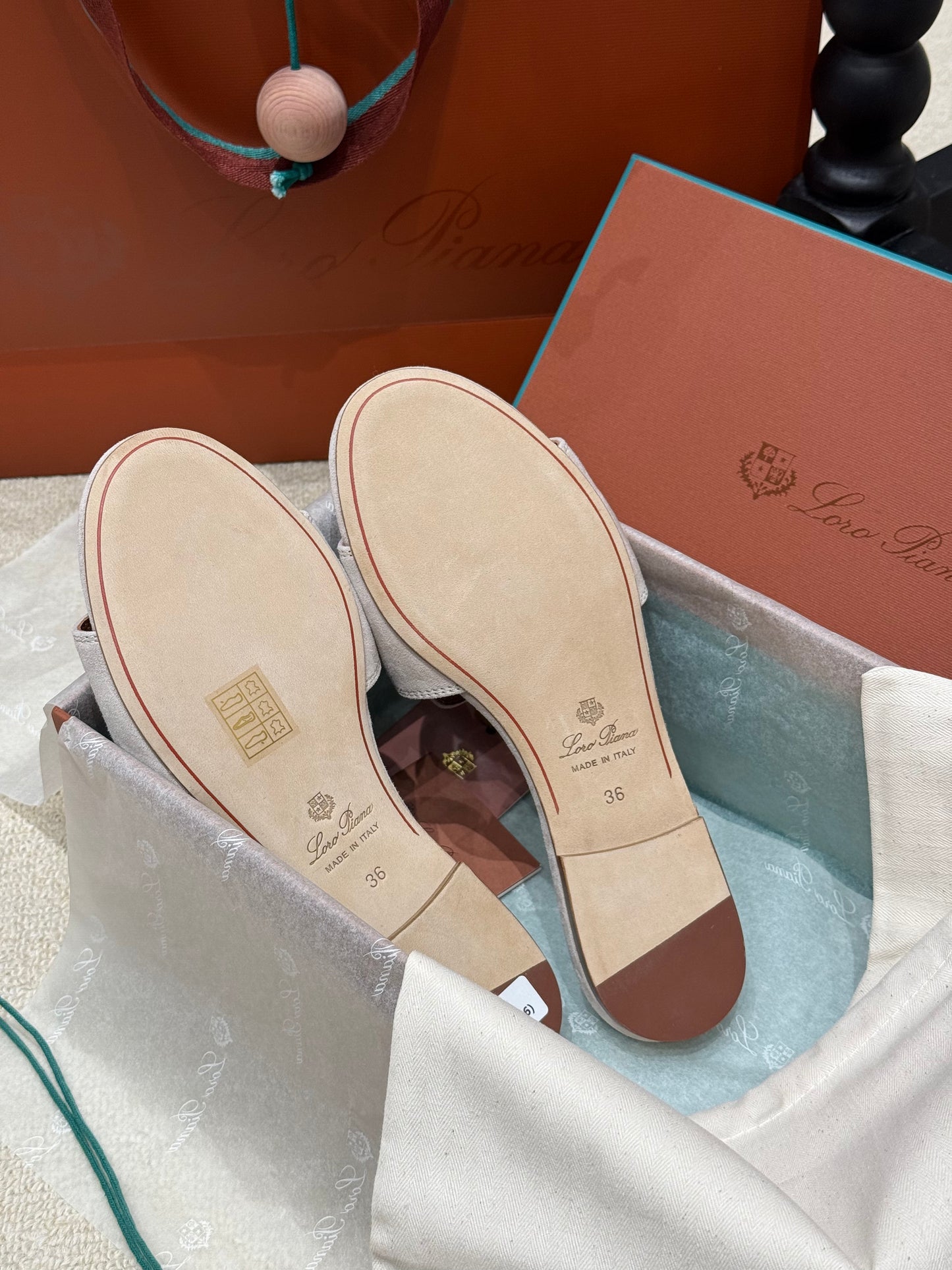 LORO P SUMMER CHARM SLIPPER