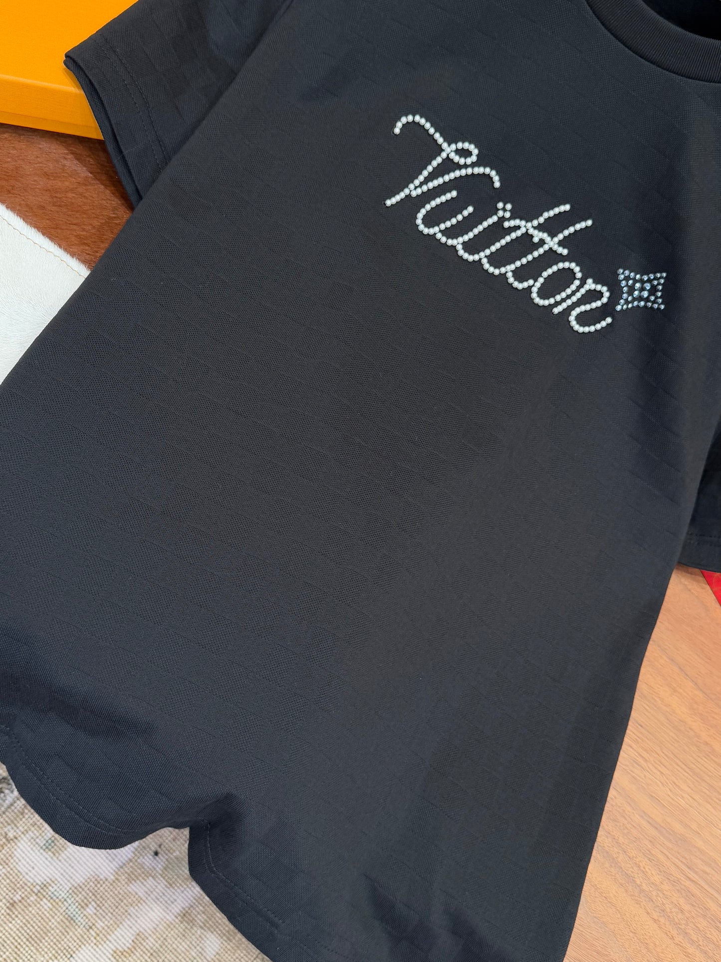 LOU T-SHIRT