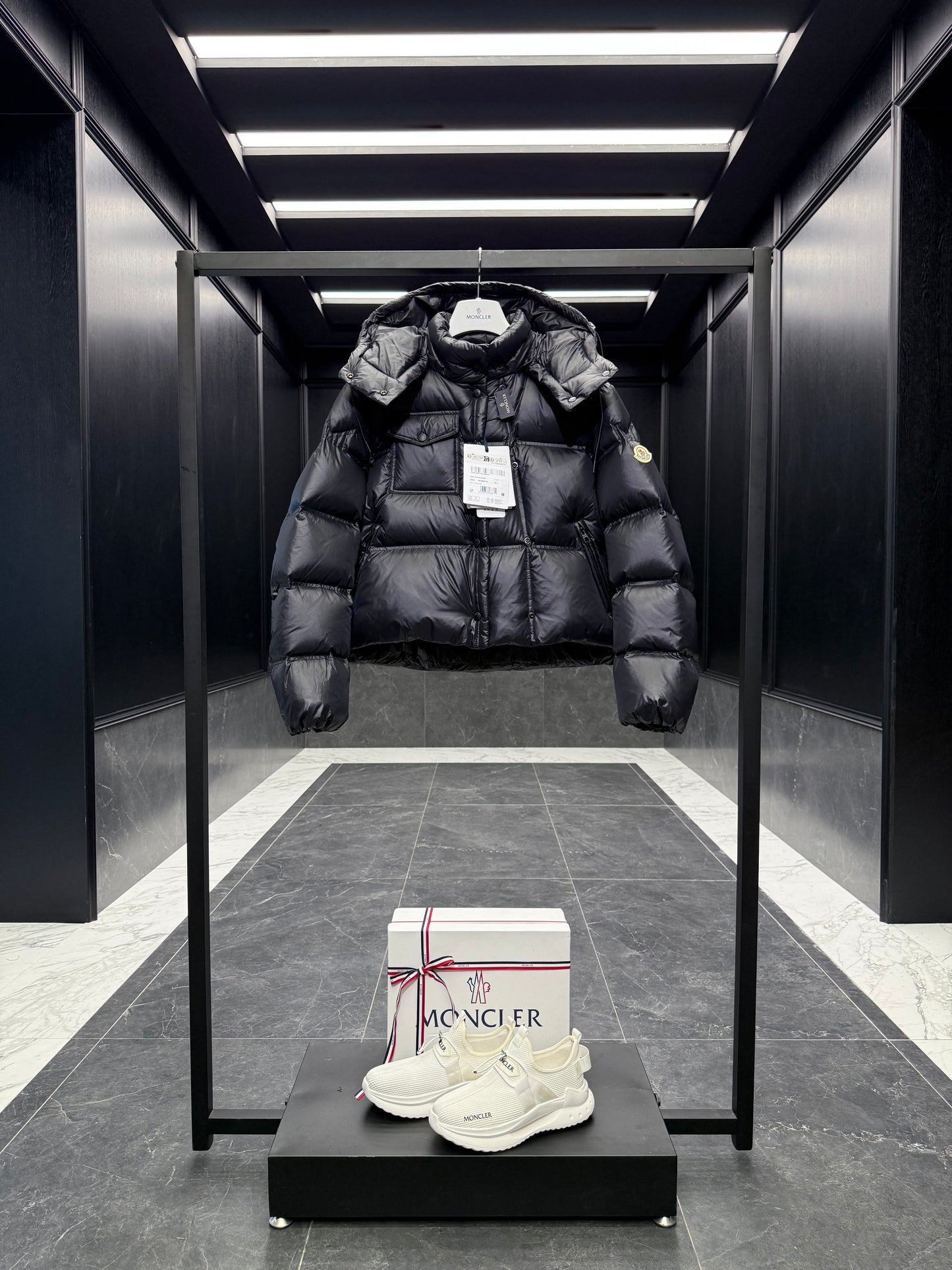 MONC EREA JACKET