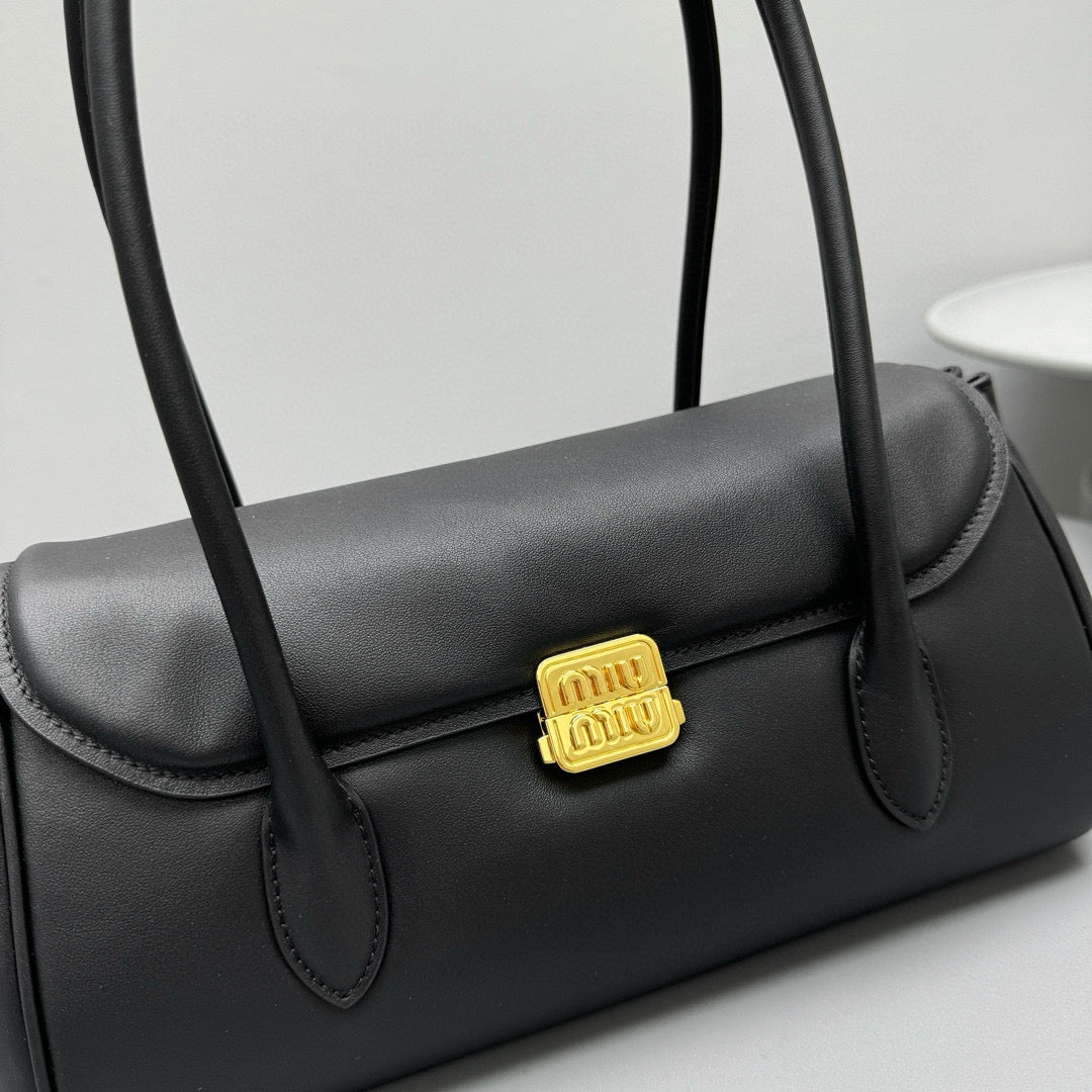 MIU M SHOULDER BAG