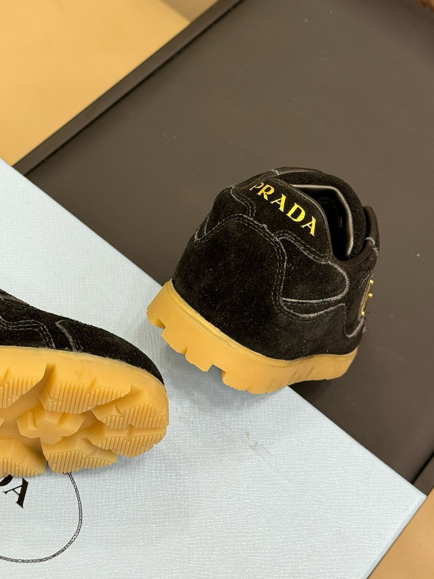PD SNEAKER