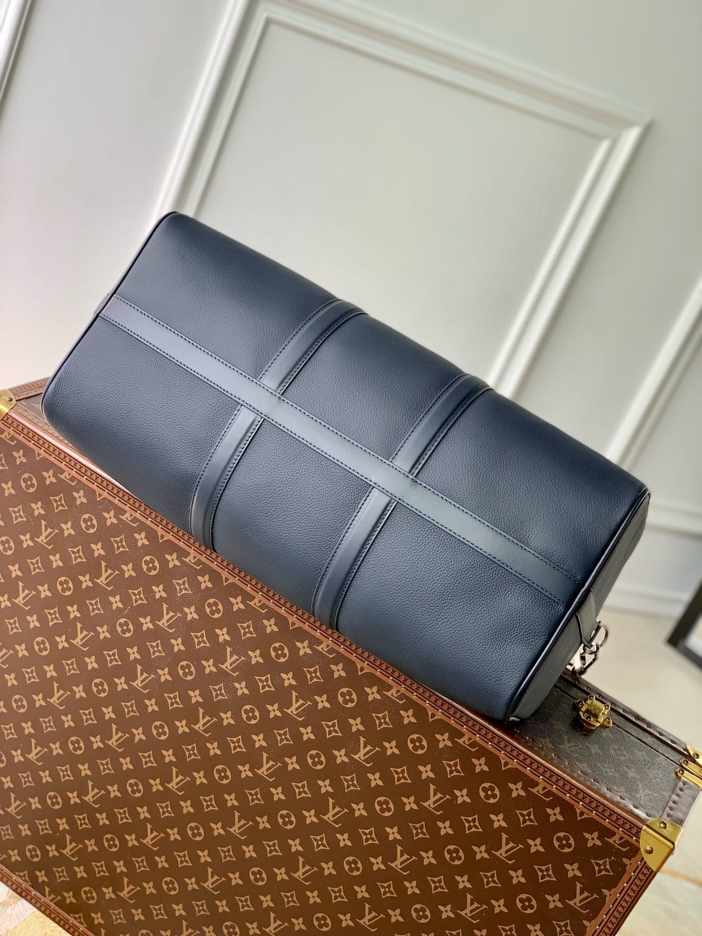 LOU KEEPALL BANDOULIÈRE 50 BAG